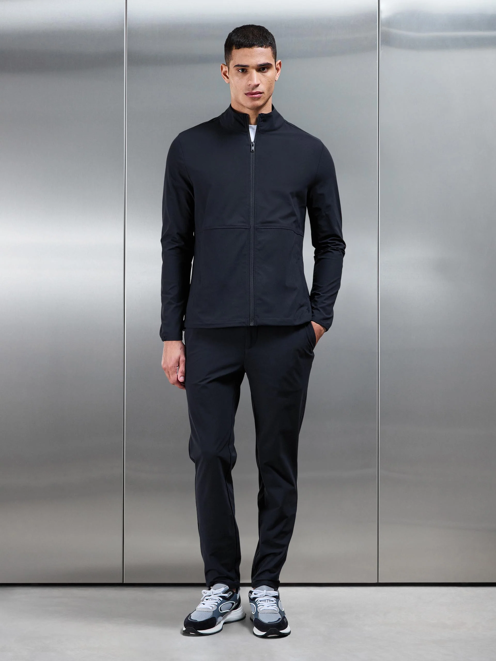 24 Hour Jacket in Navy - Image 4