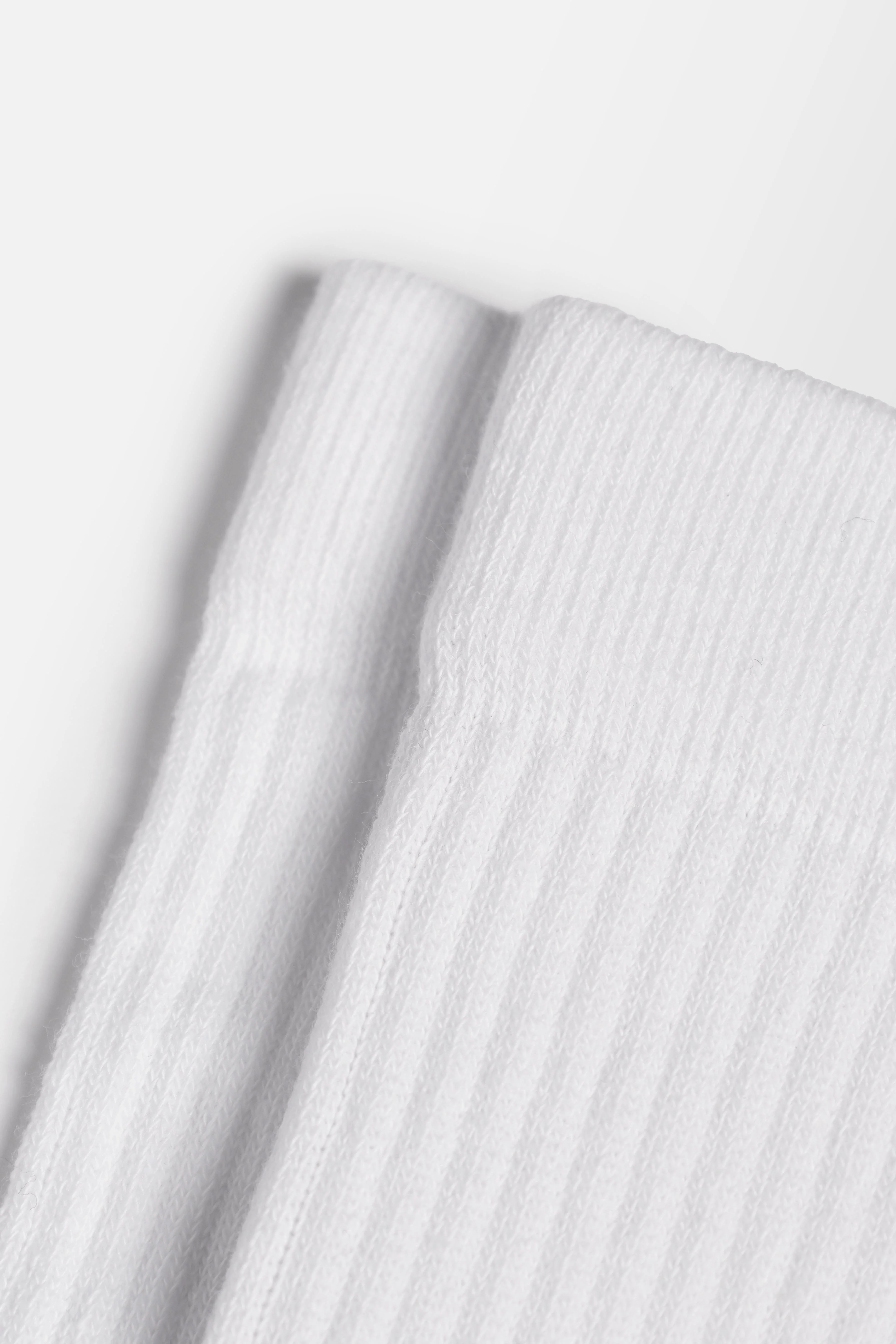 3 Pack ARNE Socks in White - Image 4