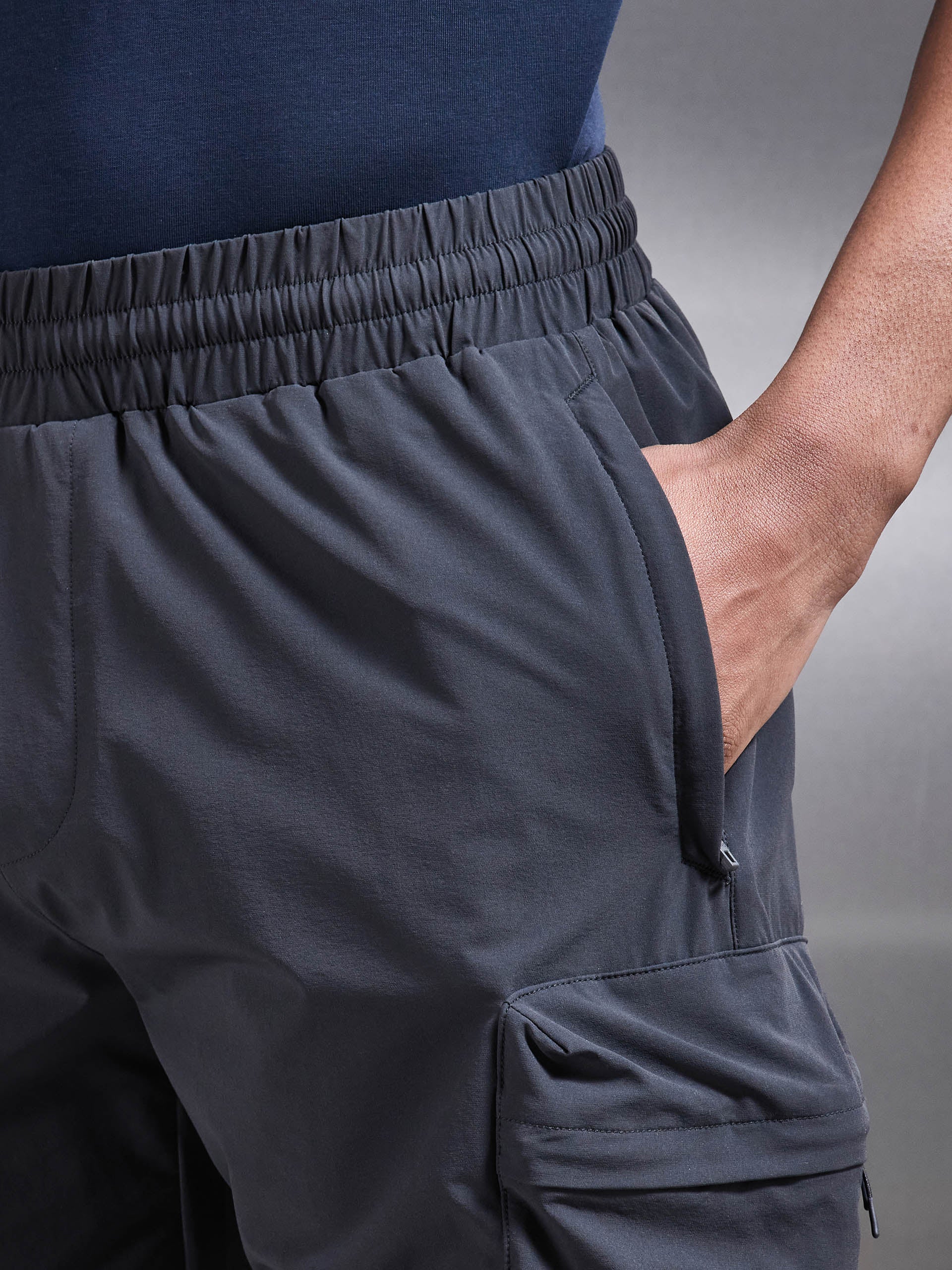 3D Pocket Cargo Short in Grey - Image 5