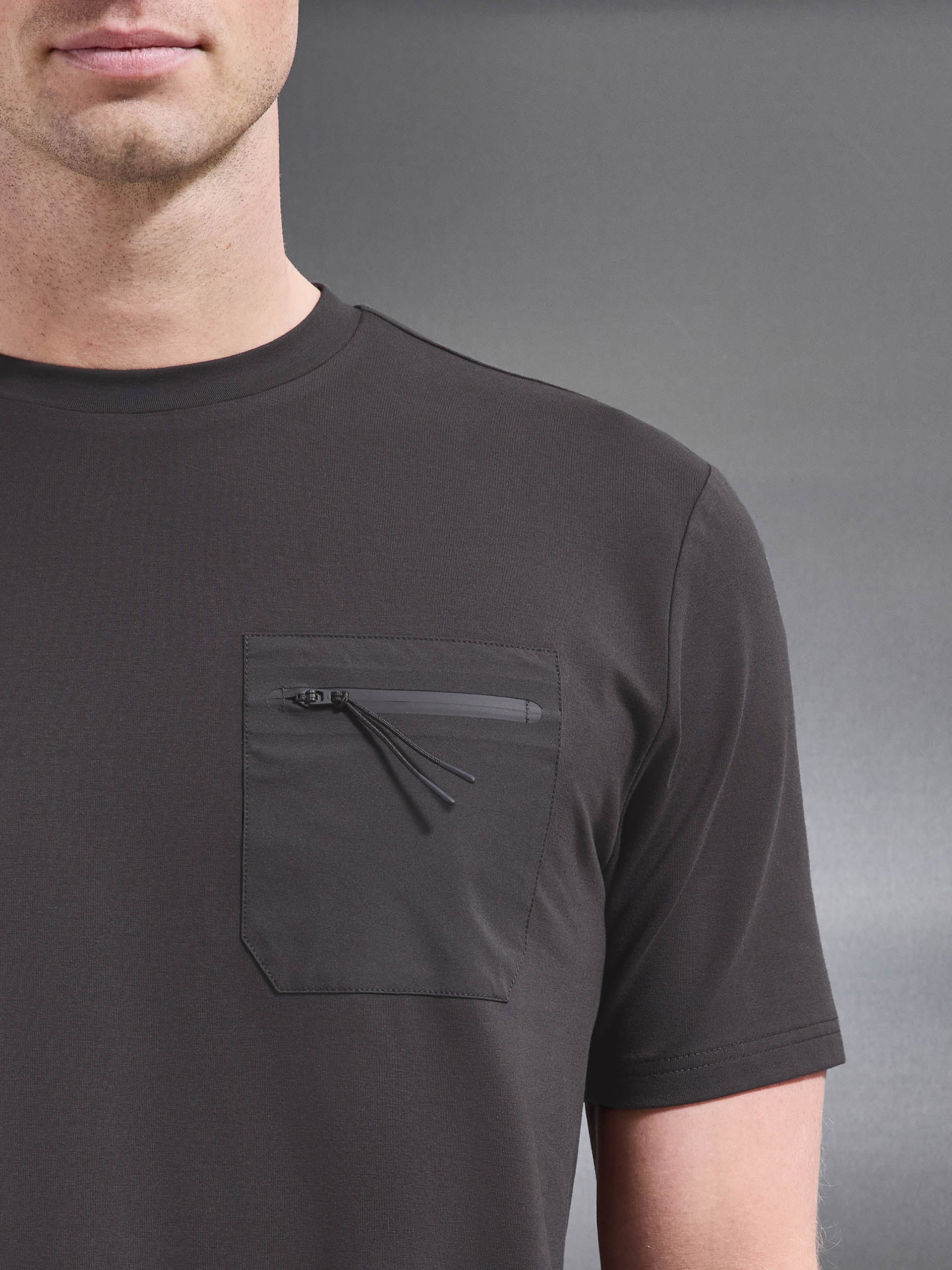 Active Cargo T-Shirt in Grey - Image 4