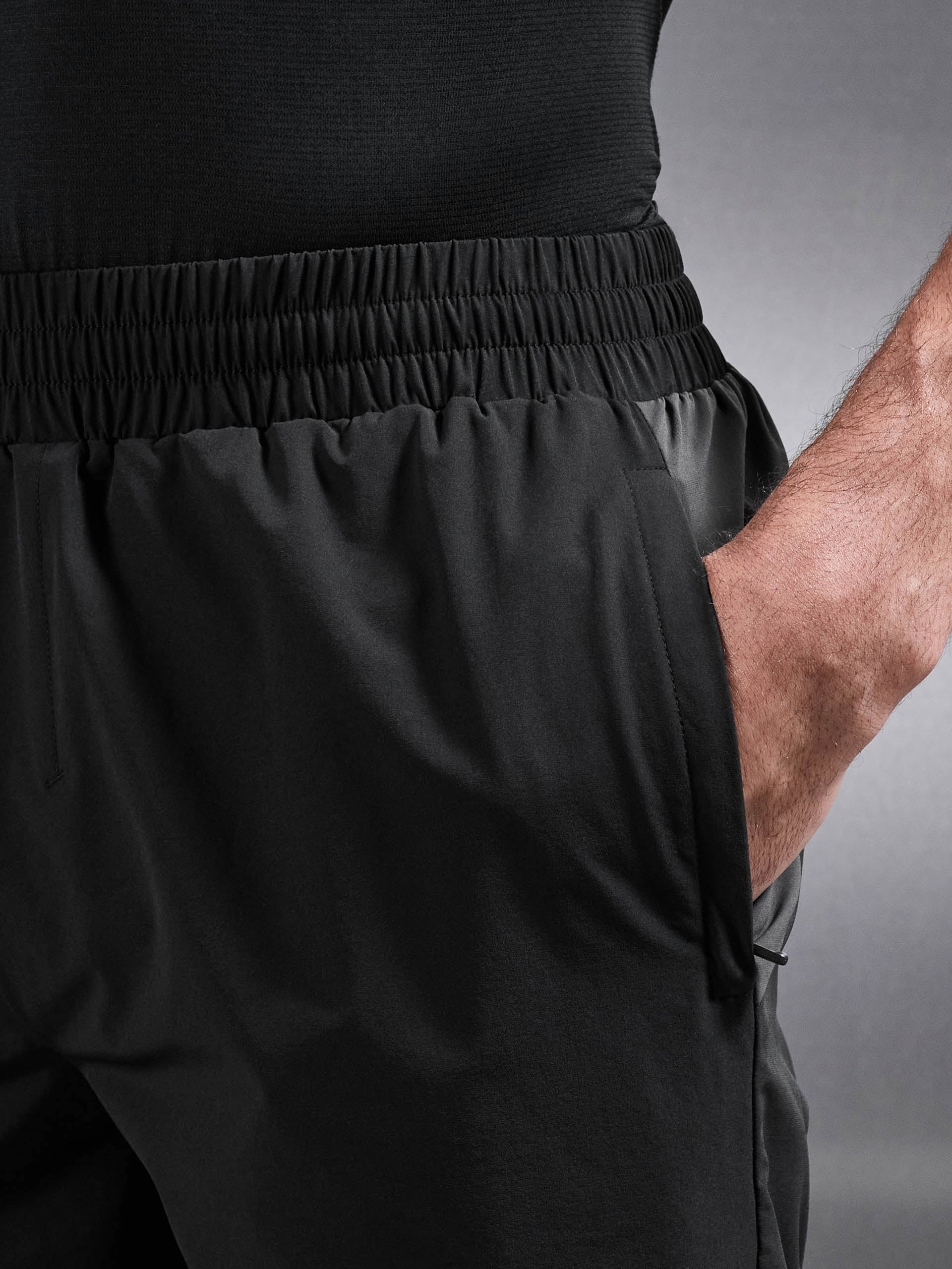Active Colour Block Short in Black Grey - Image 7