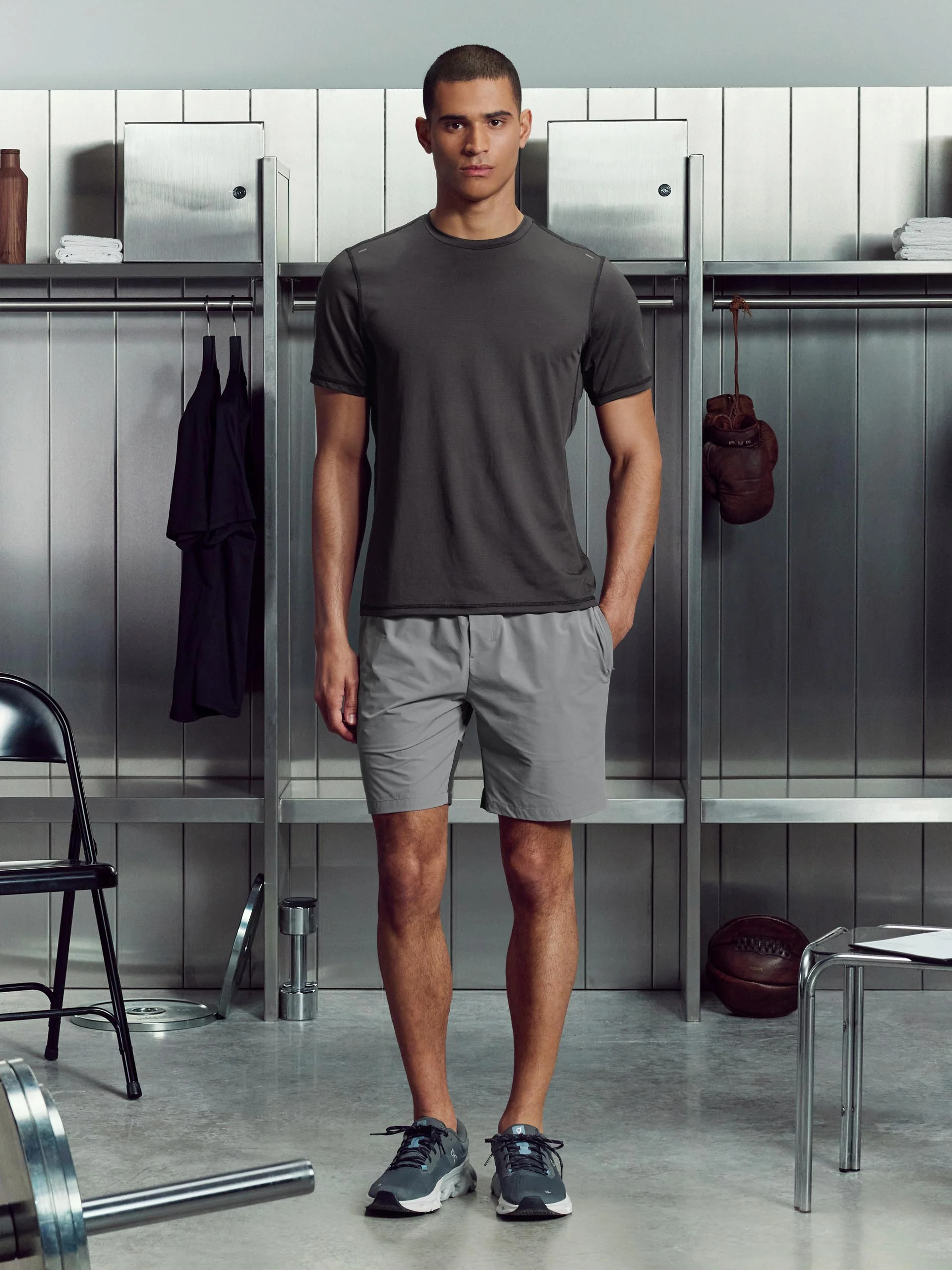 Active Colour Block Short in Mid Grey Grey - Image 2