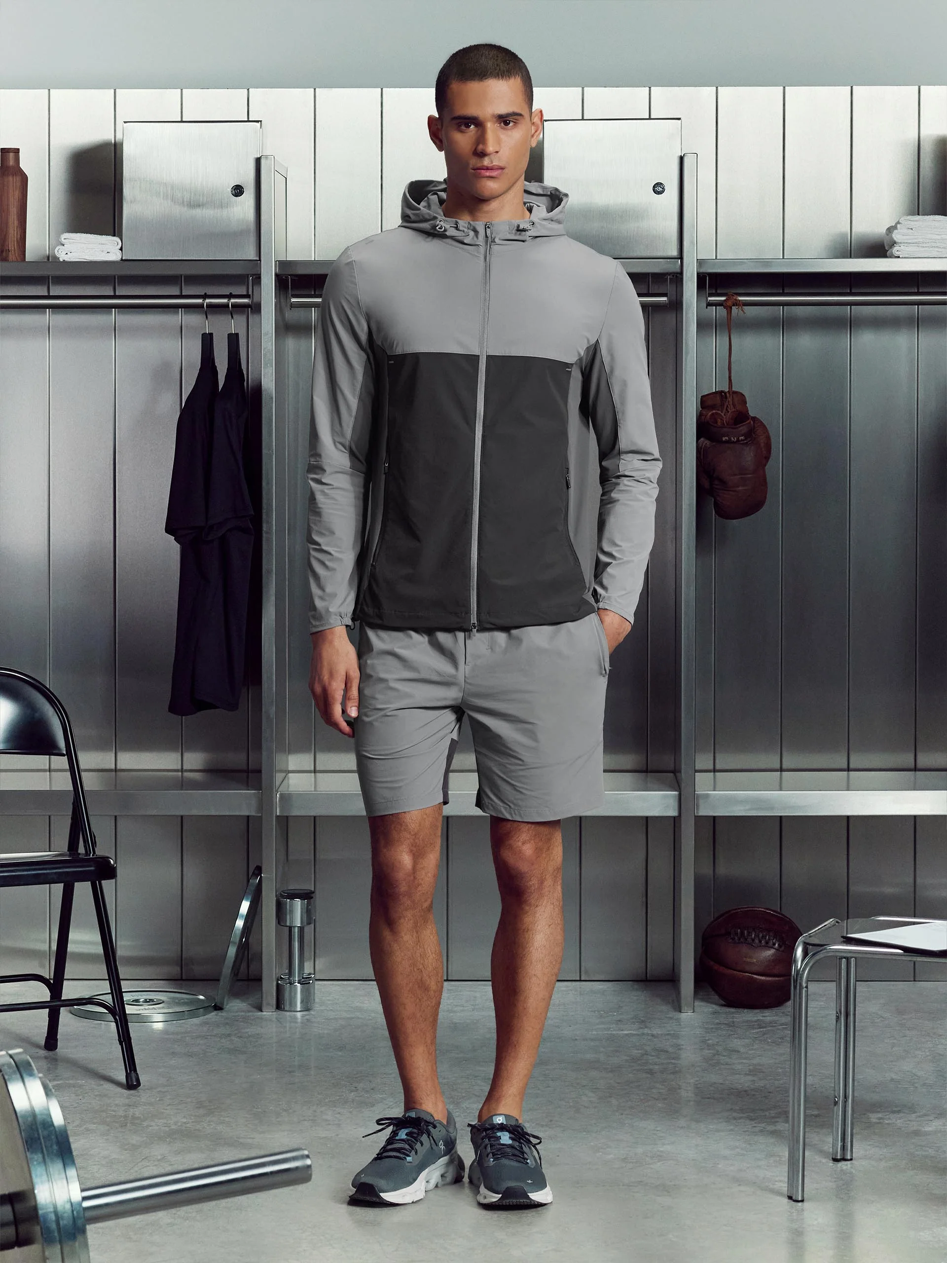 Active Colour Block Windbreaker in Mid Grey Grey - Image 2