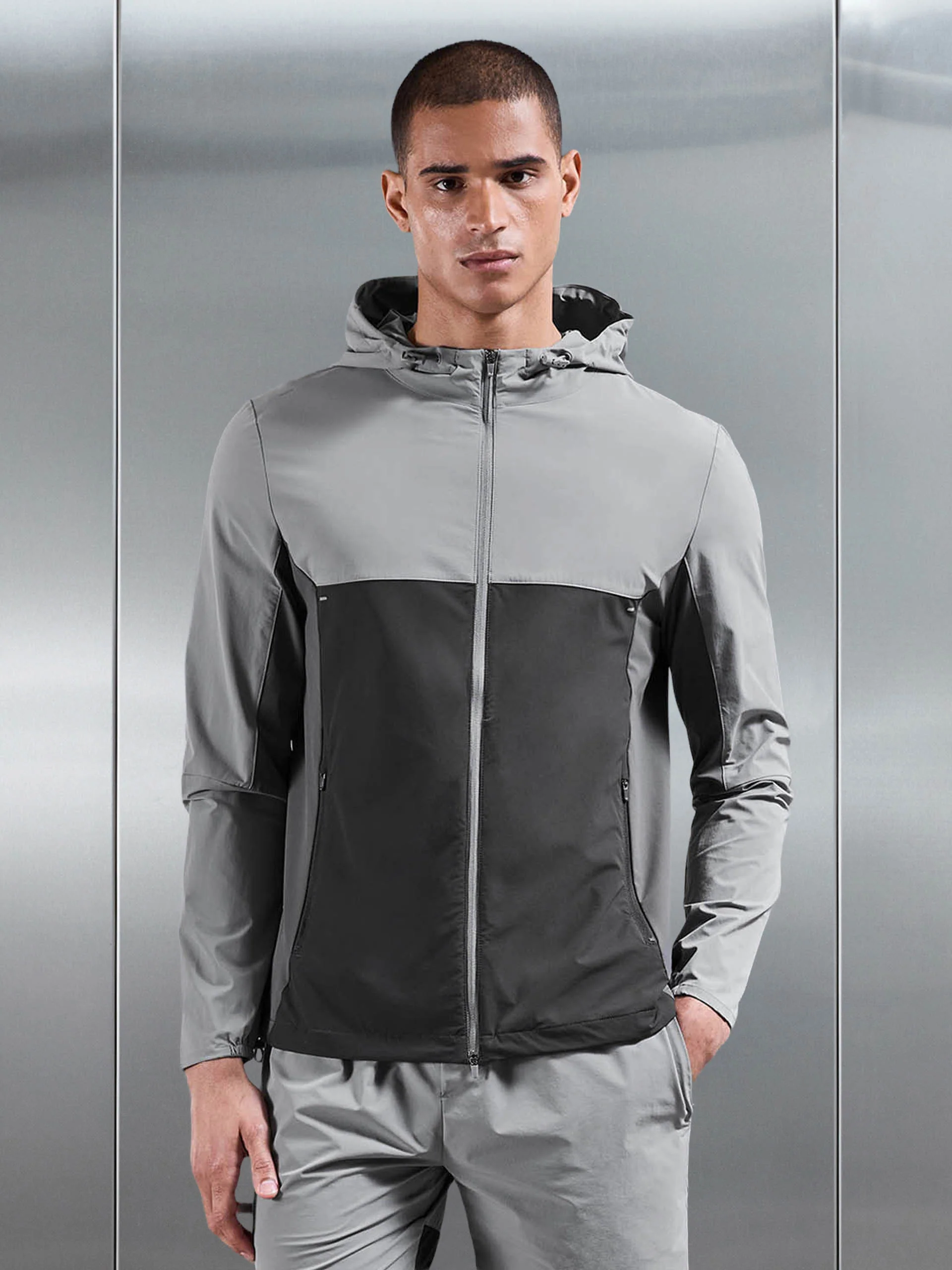 Active Colour Block Windbreaker in Mid Grey Grey - Image 3