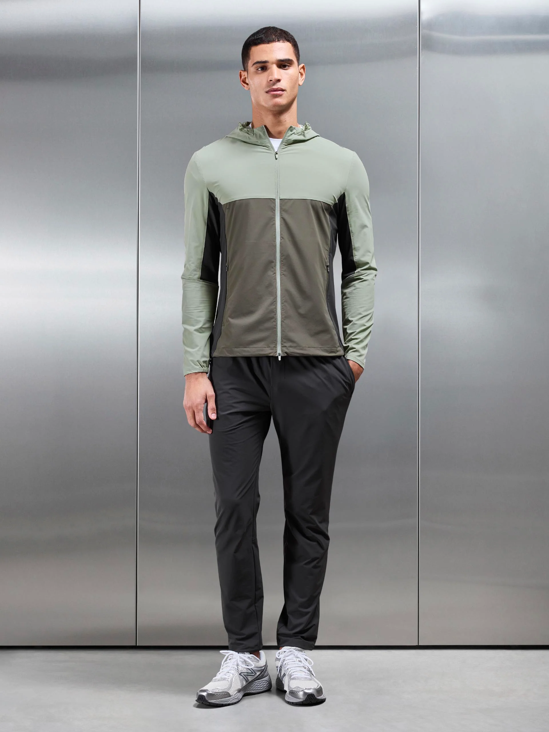 Active Colour Block Windbreaker in Olive - Image 4