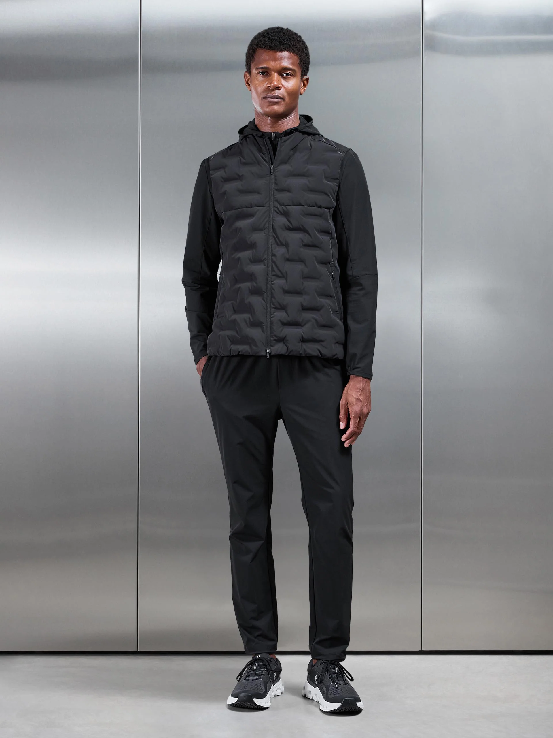 Active Gilet in Black - Image 4