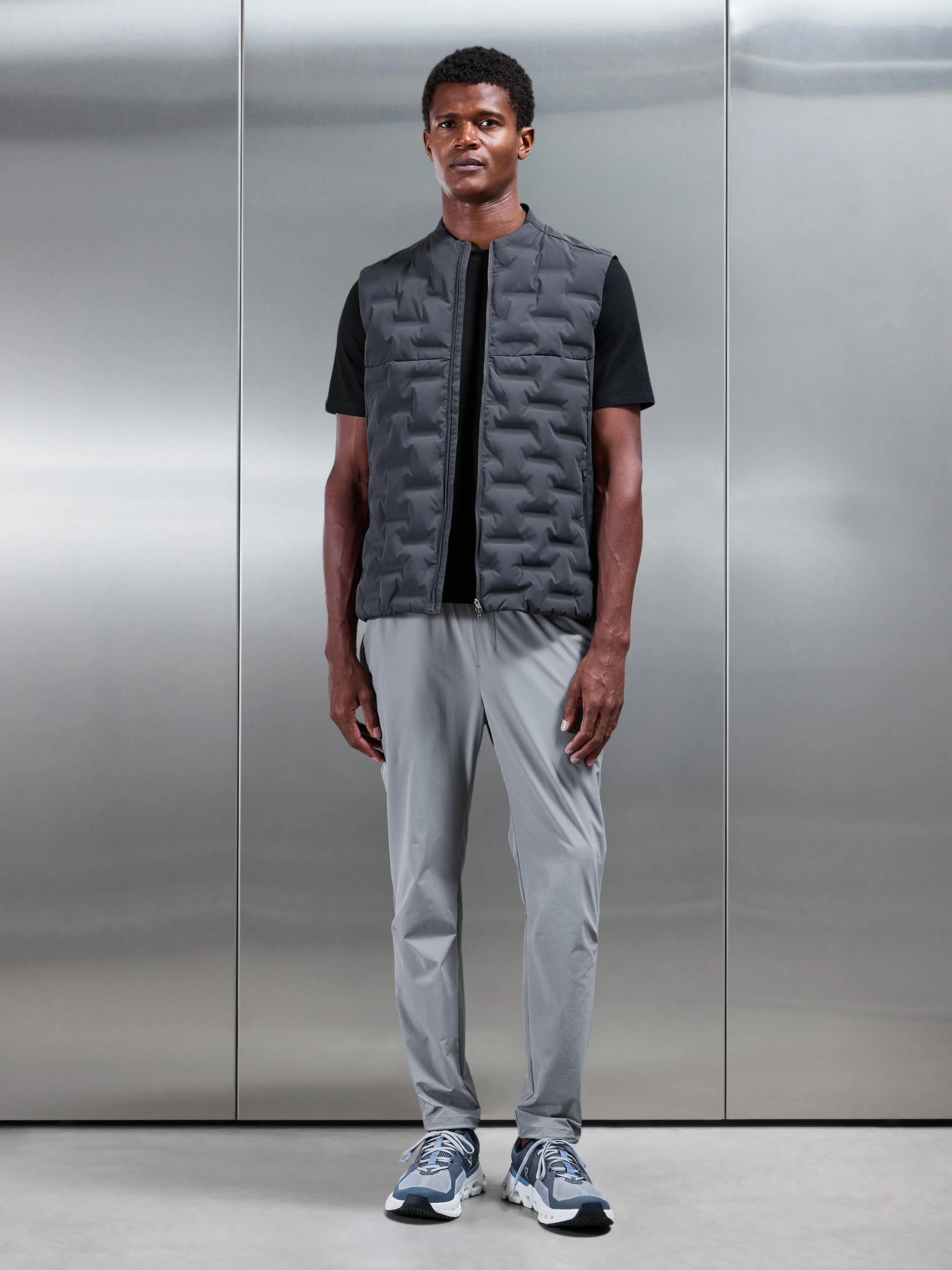 Active Gilet in Grey - Image 9