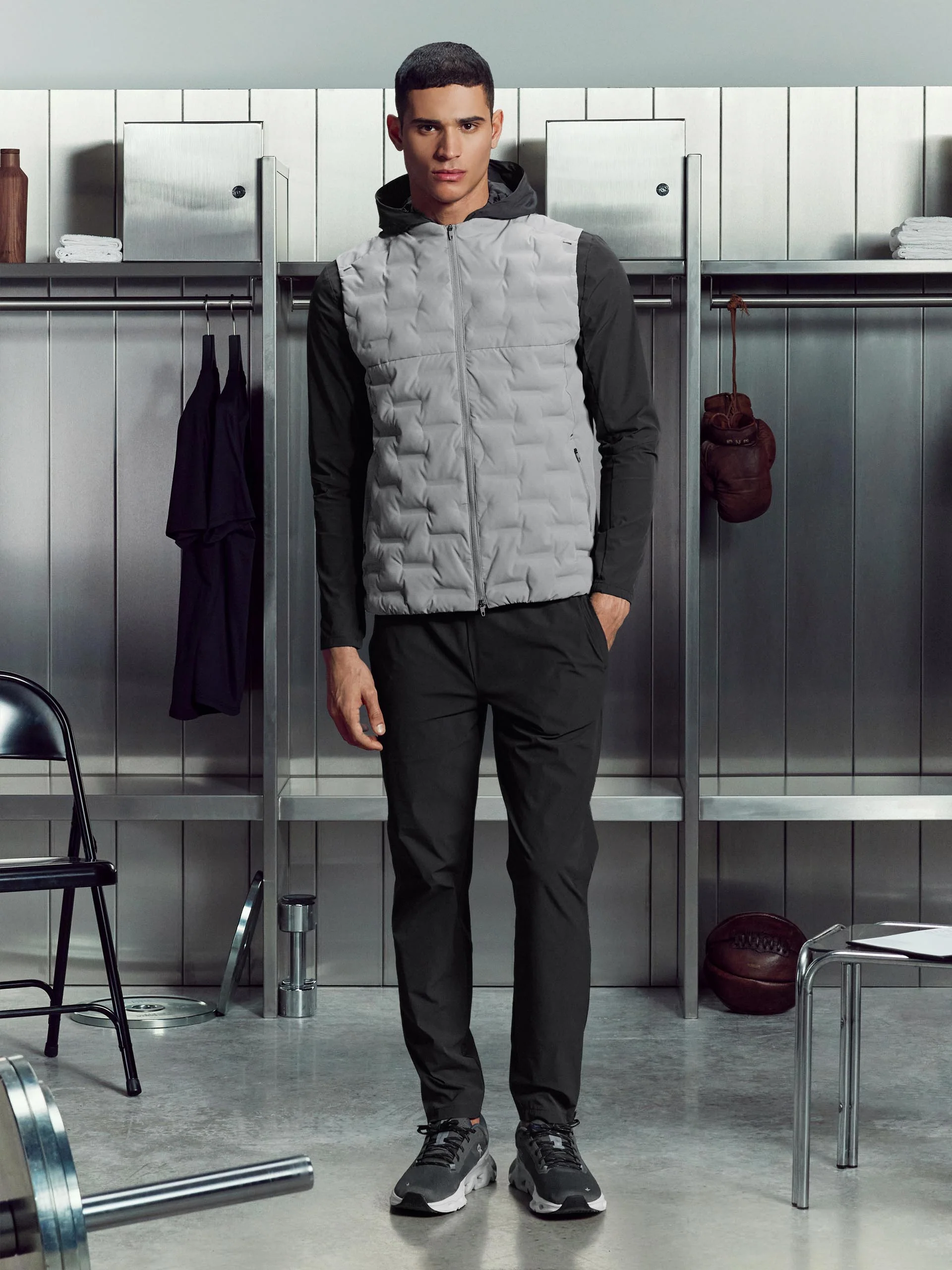 Active Gilet in Mid Grey - Image 2