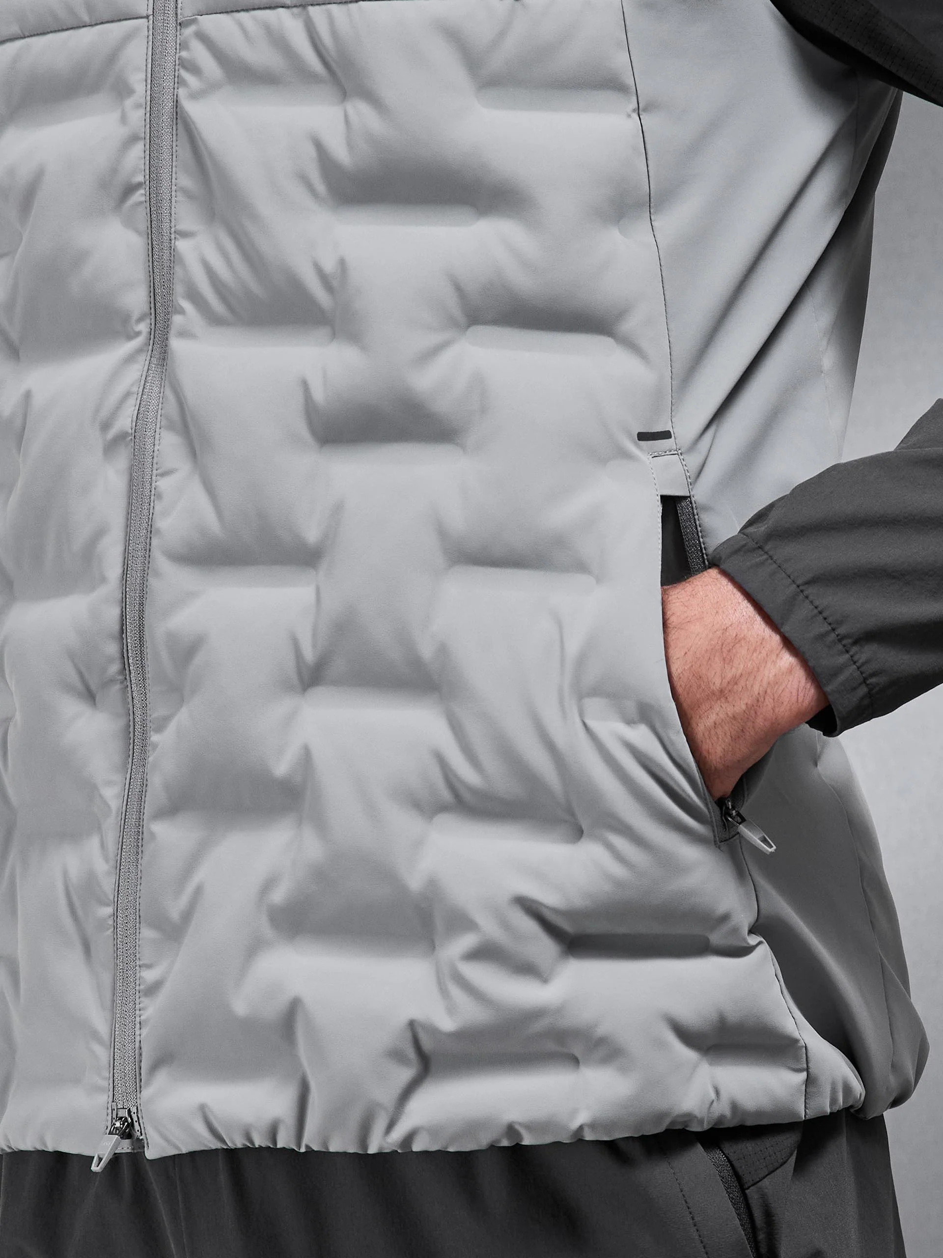Active Gilet in Mid Grey - Image 7