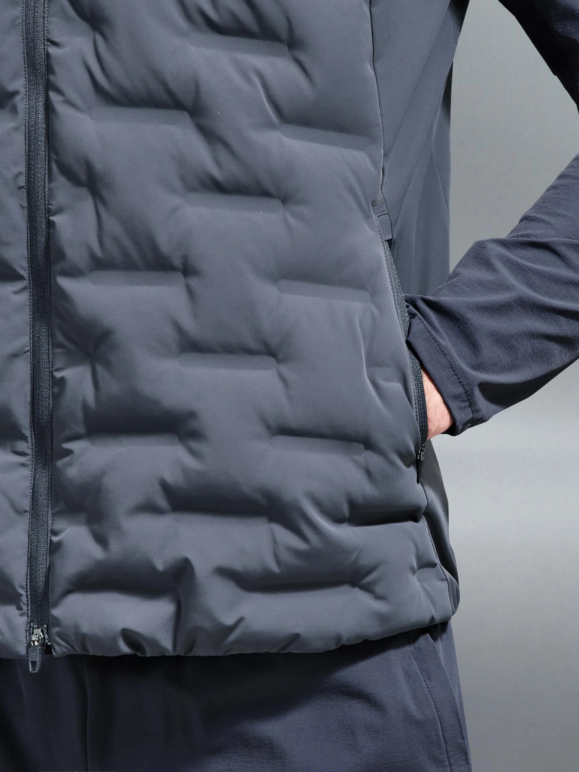 Active Gilet in Slate Blue - Image 7