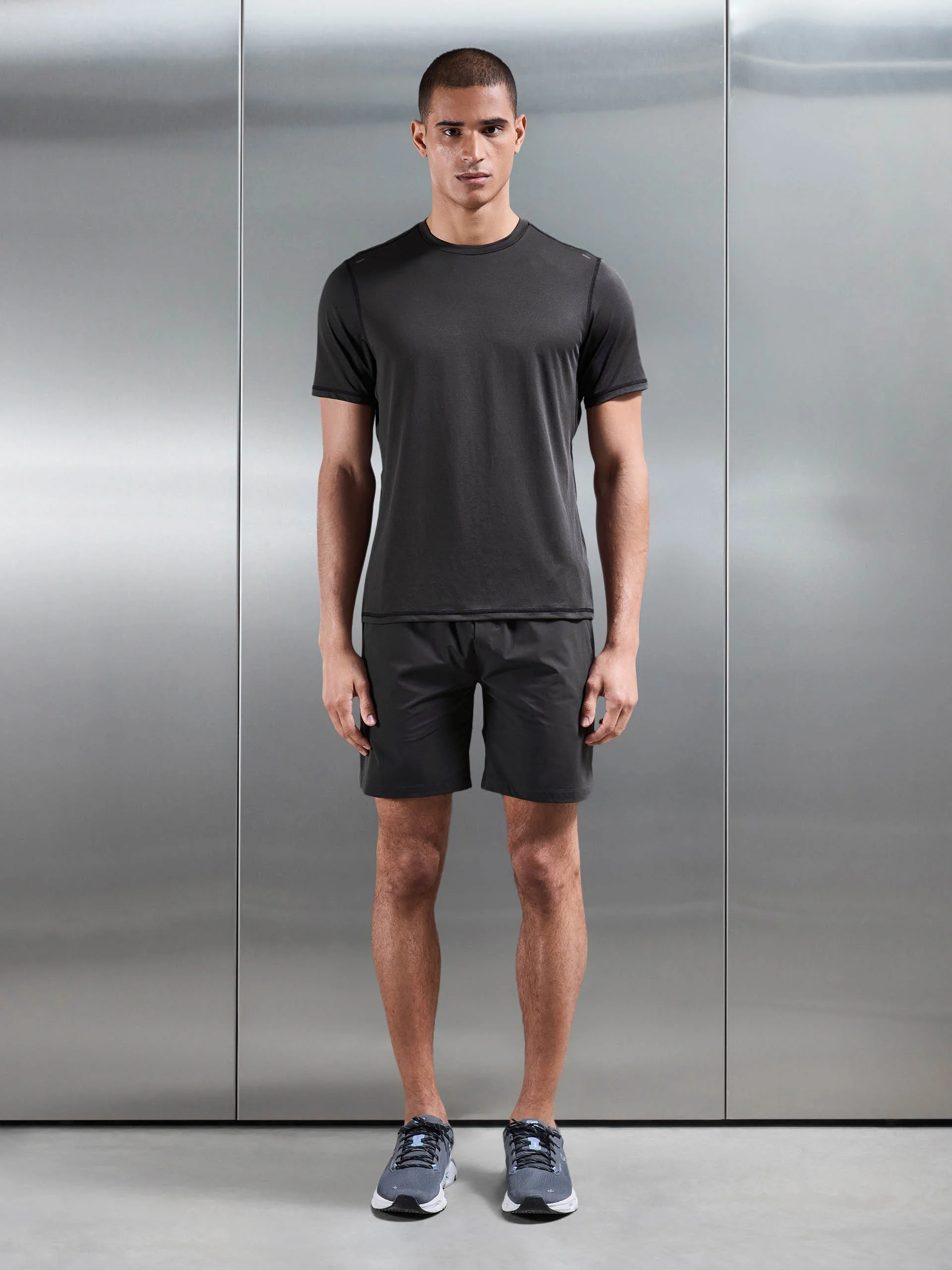 Active Short in Grey - Image 4
