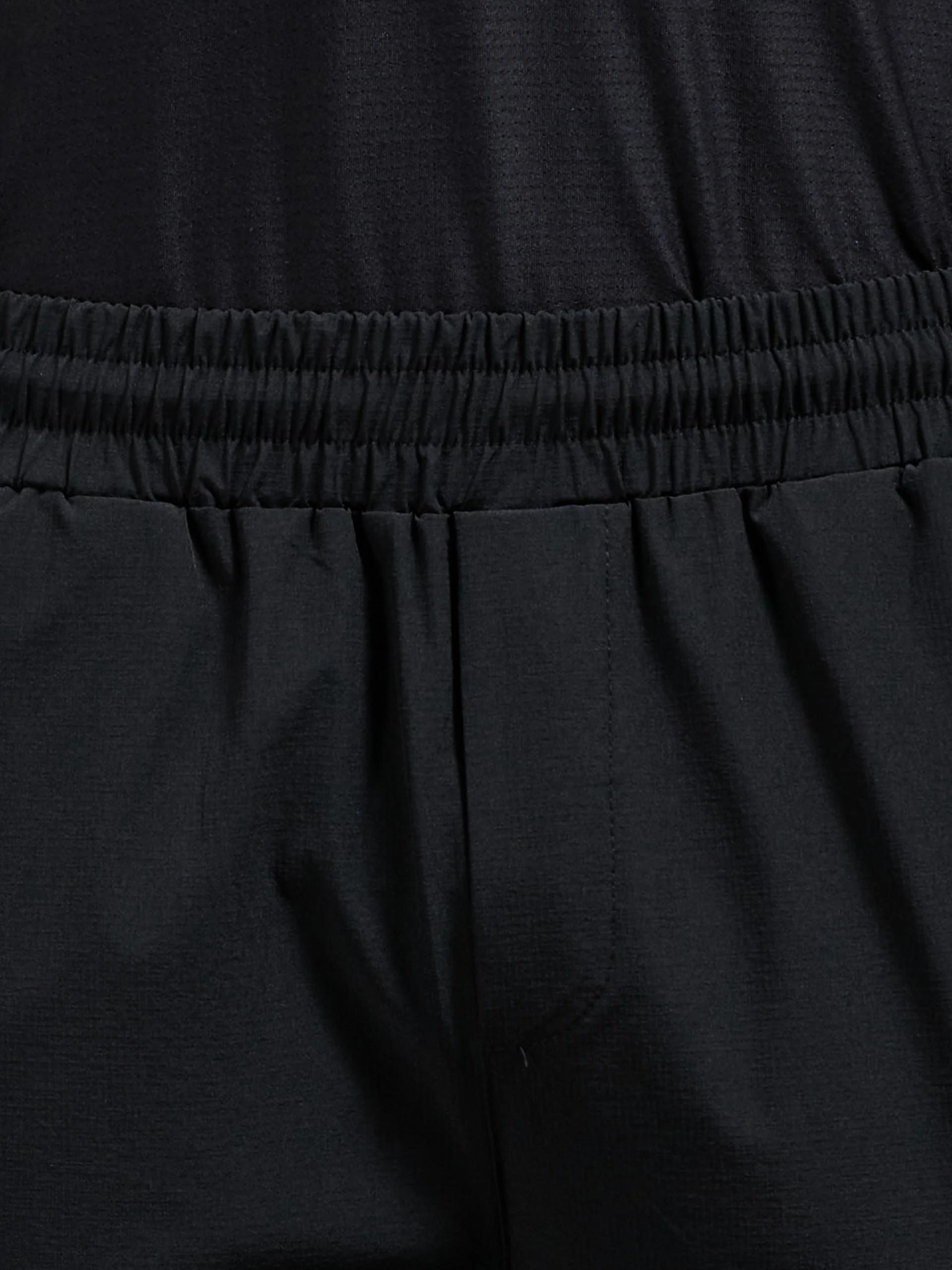 Active Technical Tapered Trackpant in Black - Image 4