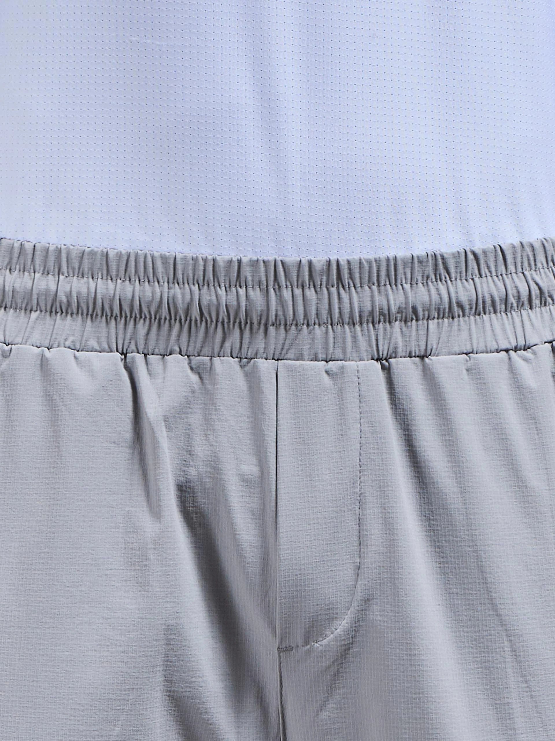 Active Technical Tapered Trackpant in Mid Grey - Image 4
