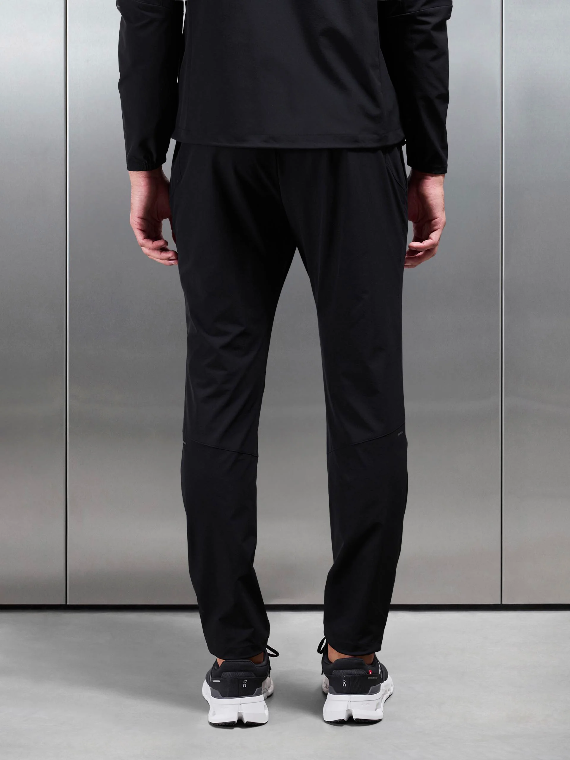 Active Trackpant in Black - Image 5