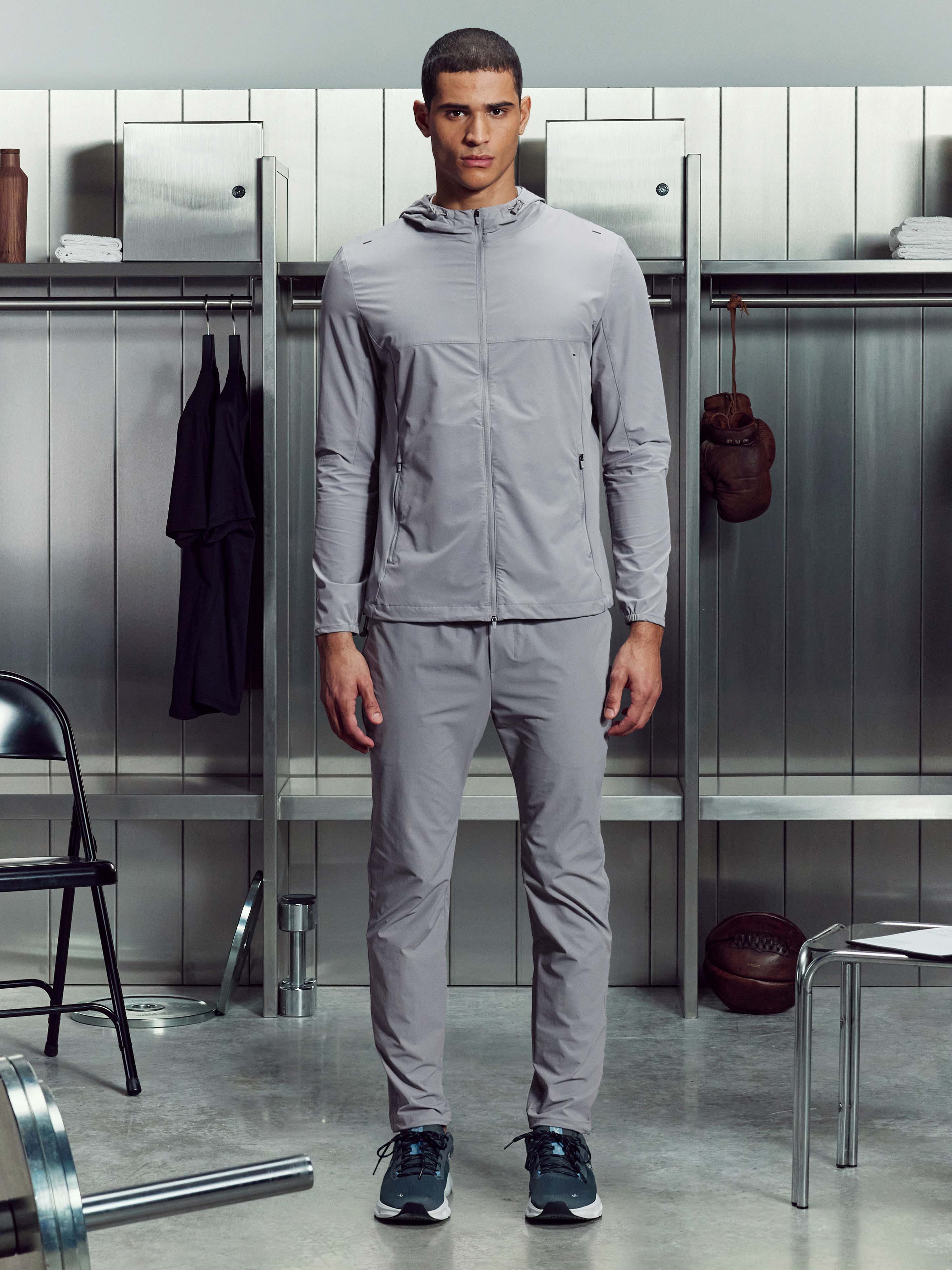 Active Trackpant in Mid Grey - Image 2