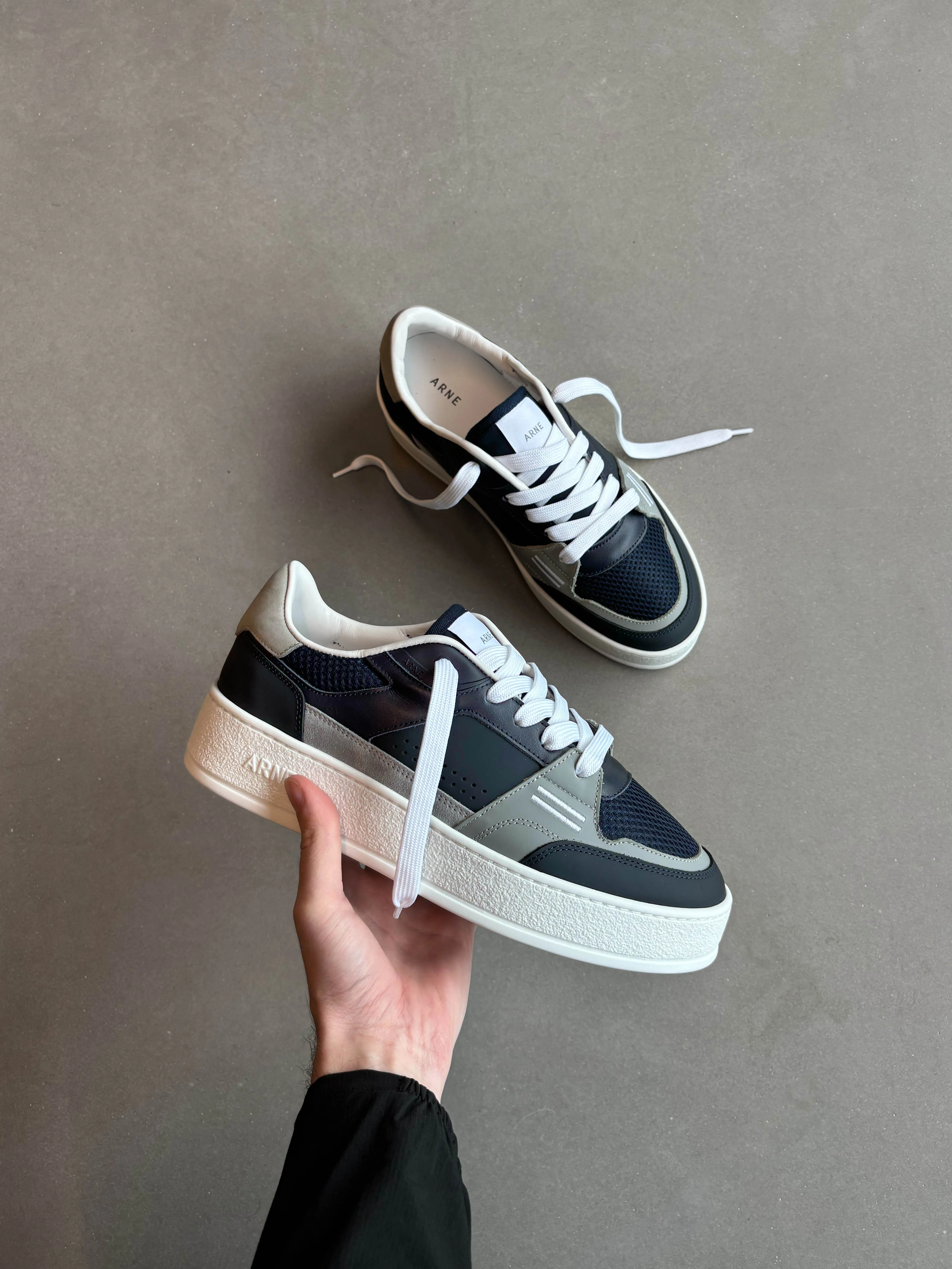 Arena Trainer 2.0 in Navy Grey - Image 6