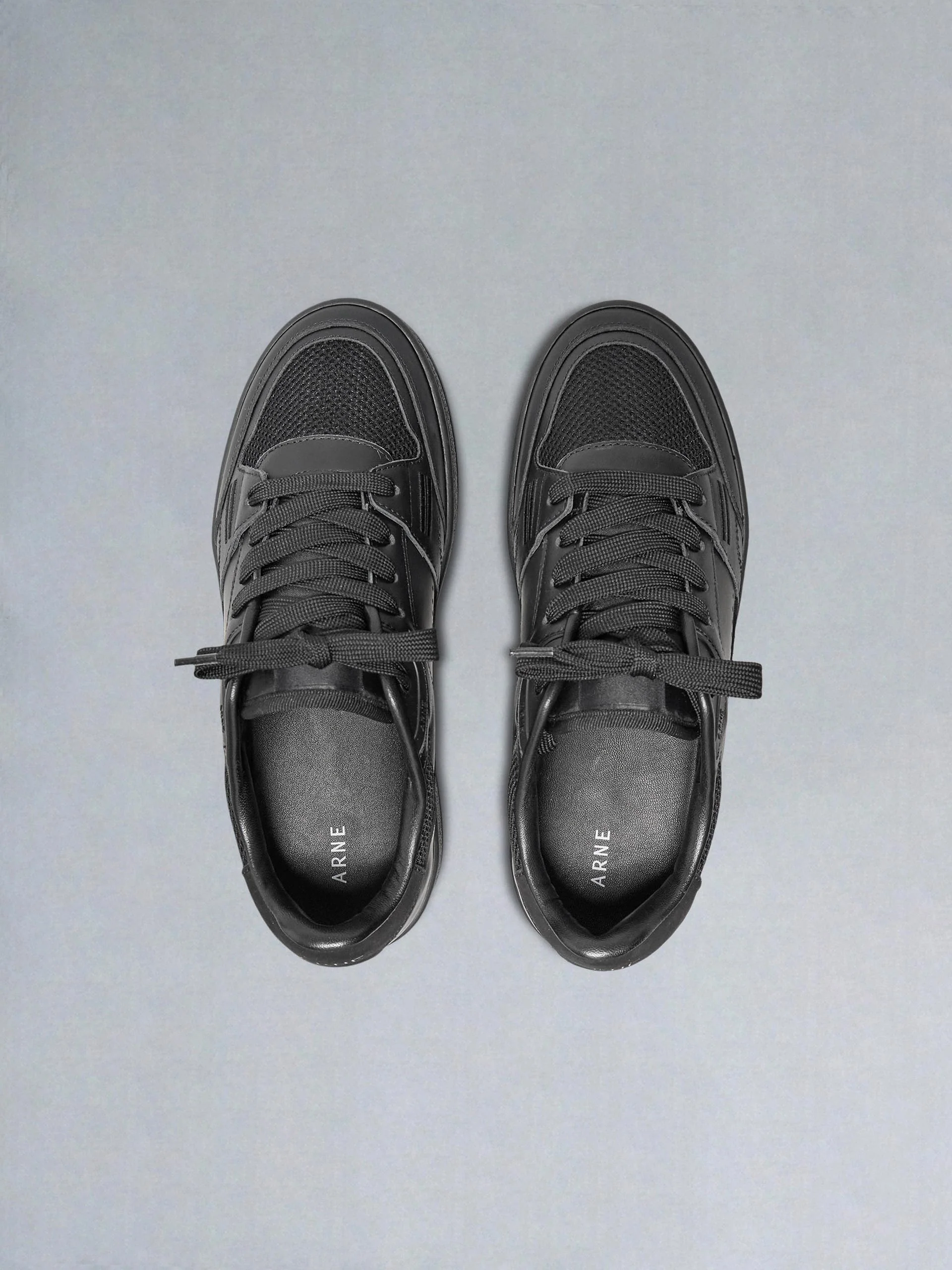 Arena Trainer 2.0 in Triple Black - Image 5