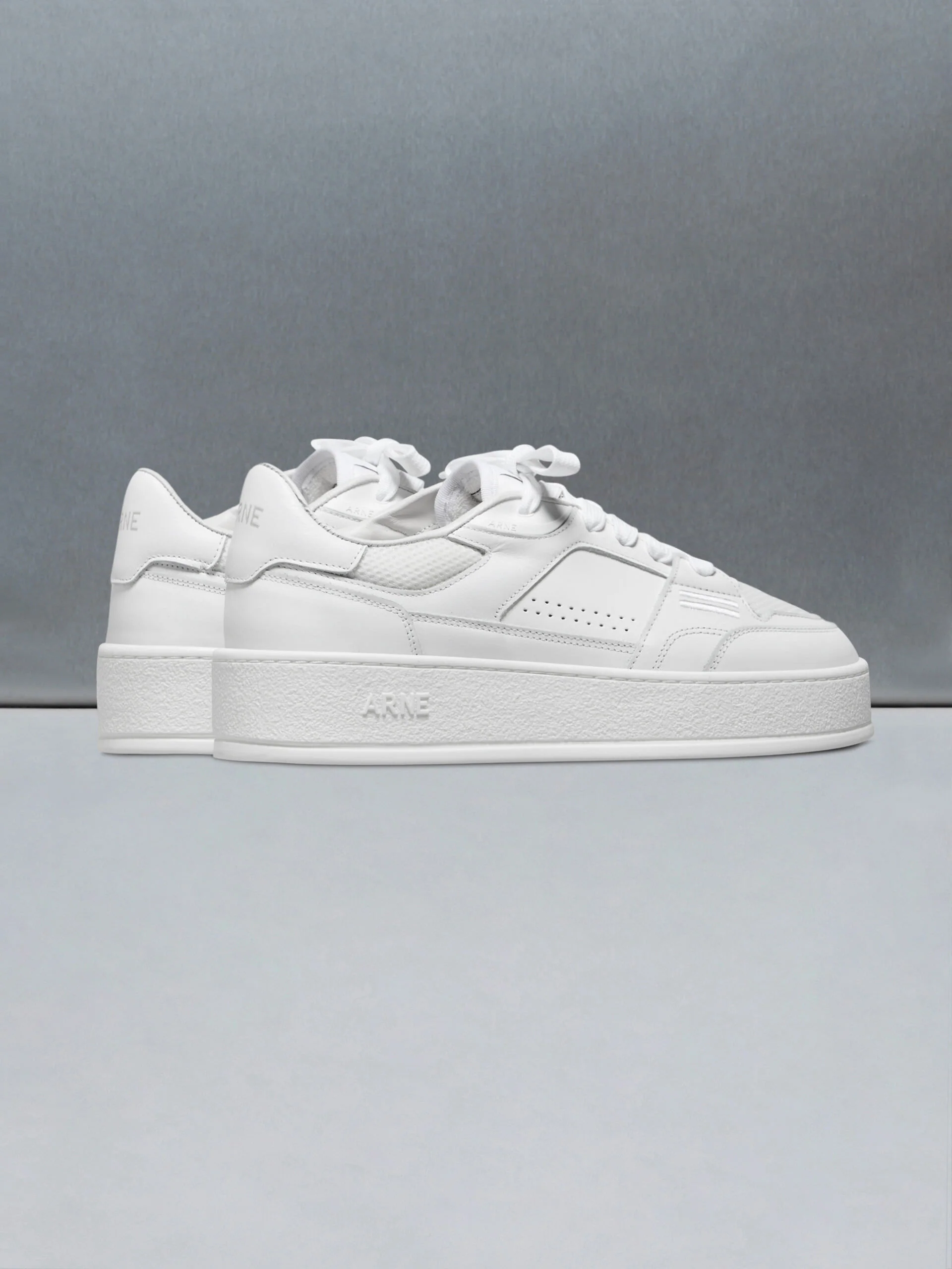 Arena Trainer 2.0 in Triple White - Image 4