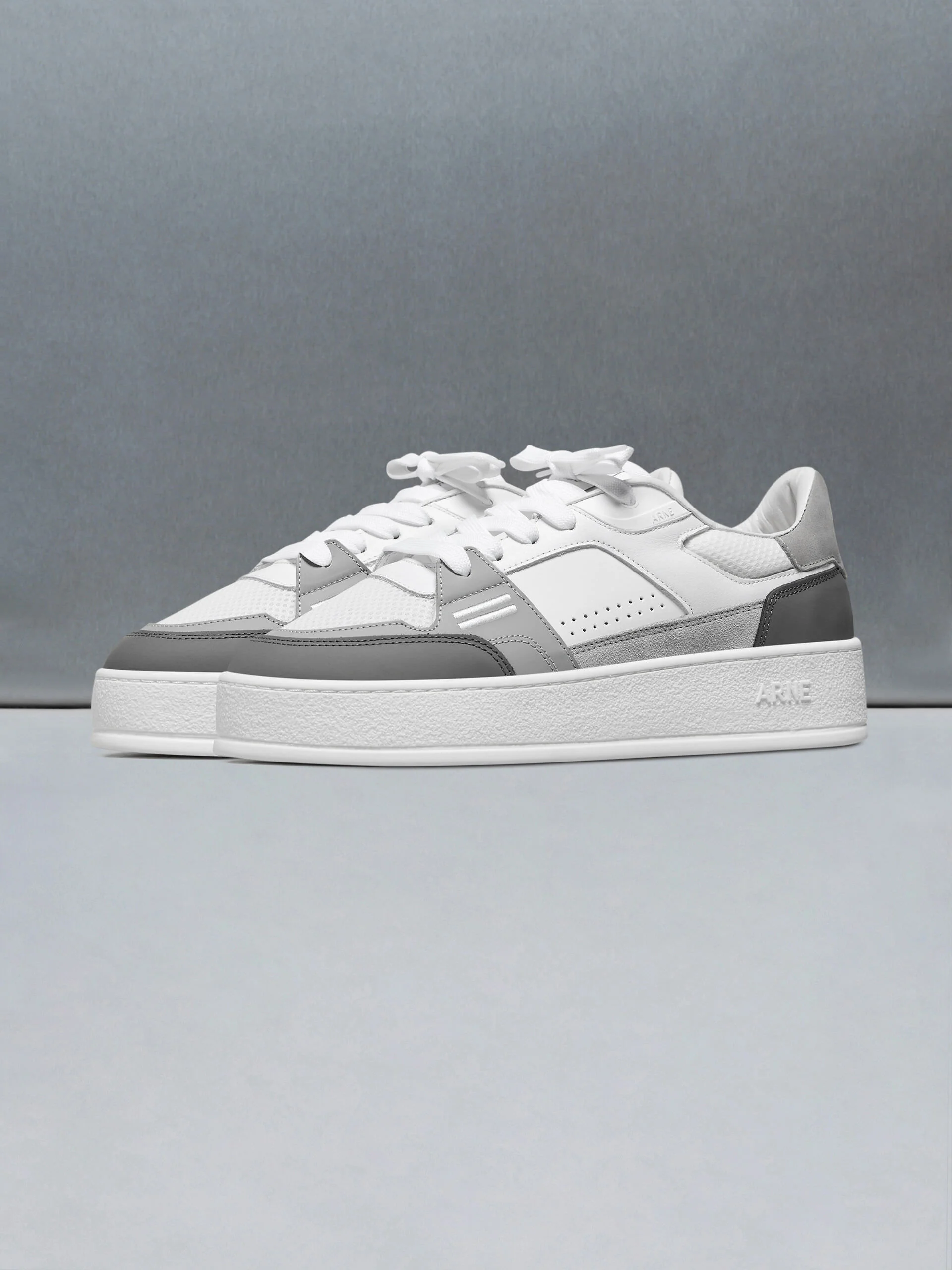 Arena Trainer 2.0 in White Grey - Image 3