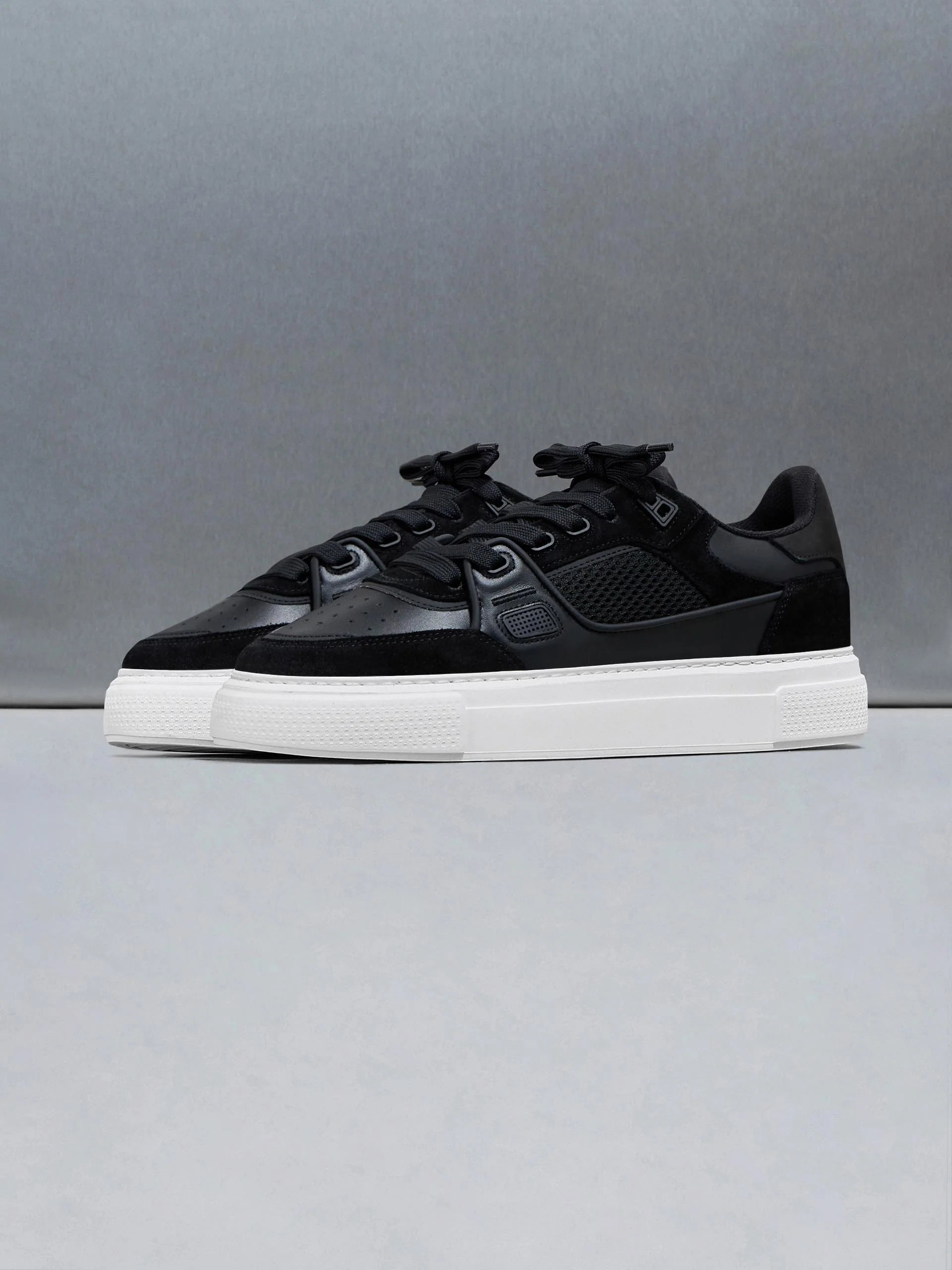 Atlas Trainer in Black - Image 3
