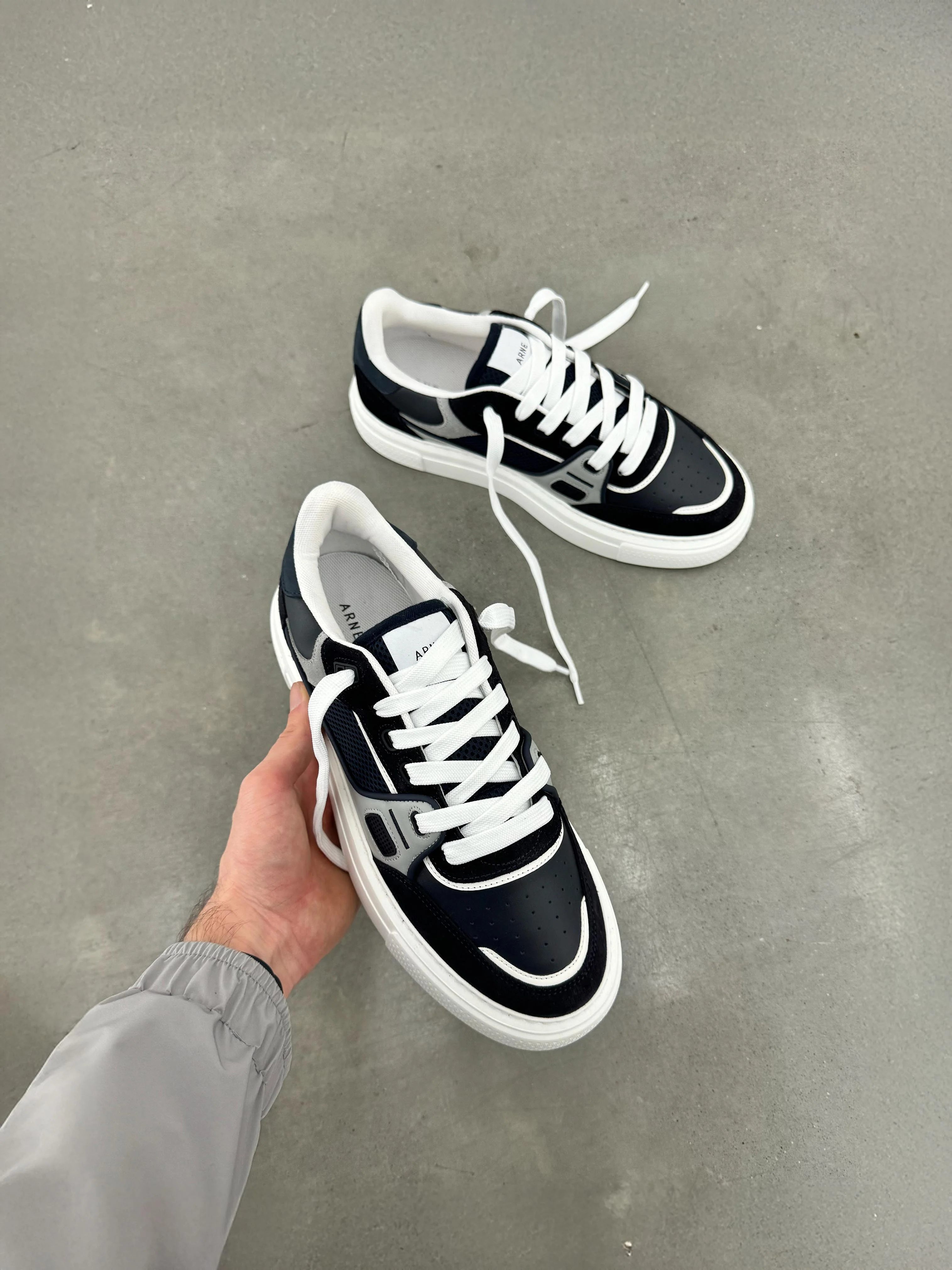 Atlas Trainer in Navy Grey - Image 6