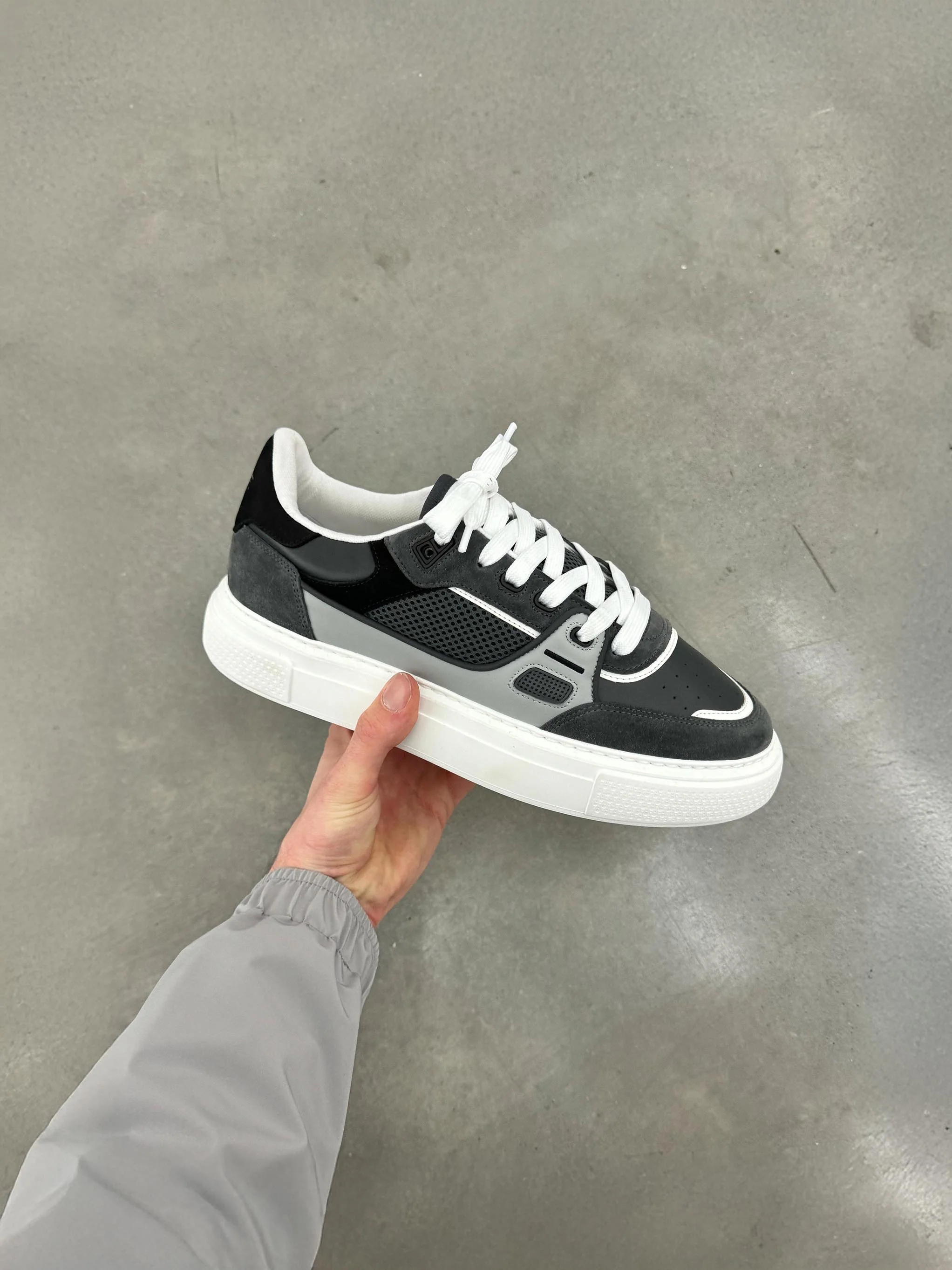 Atlas Trainer in Storm Grey - Image 6