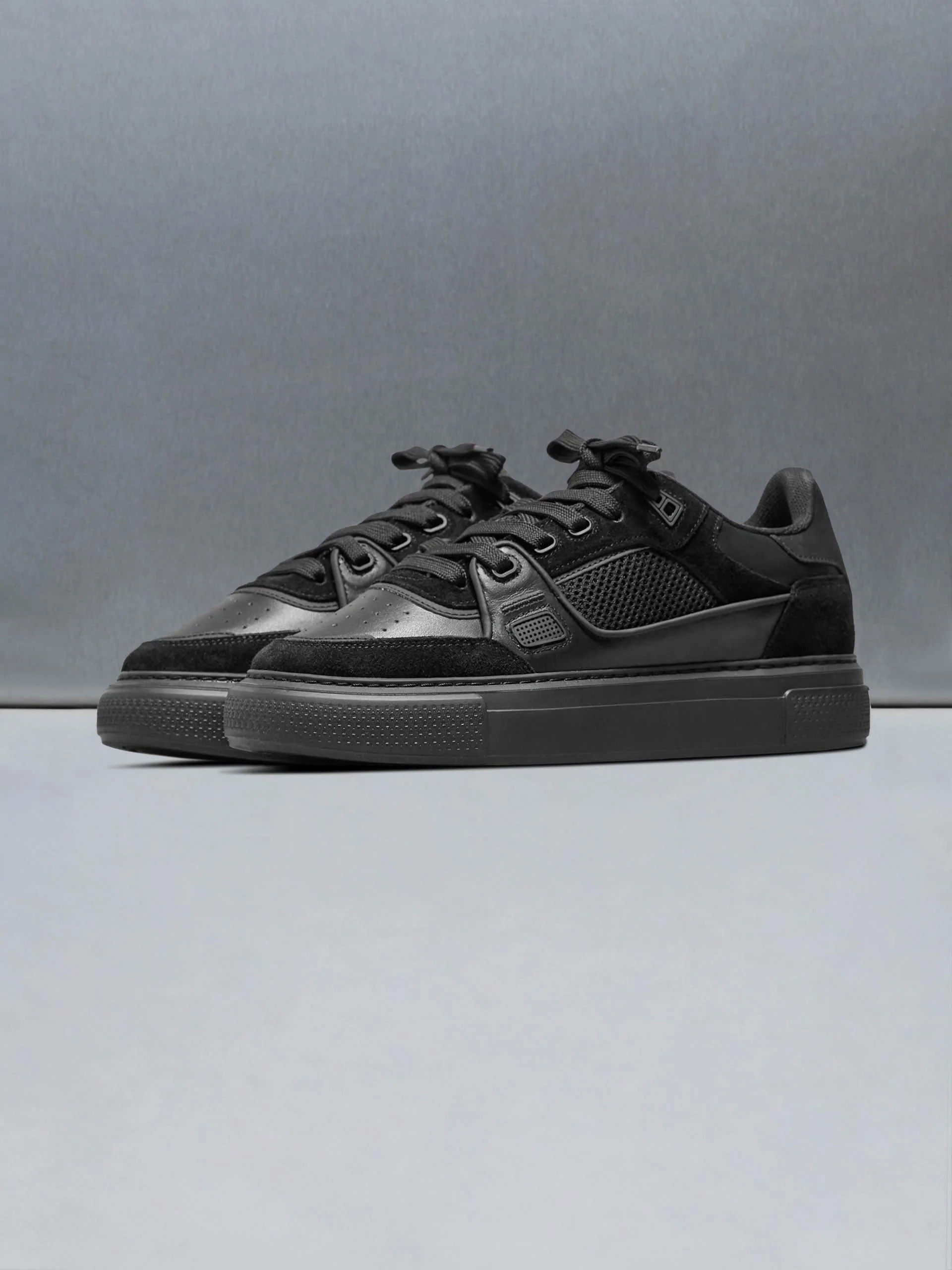 Atlas Trainer in Triple Black - Image 3