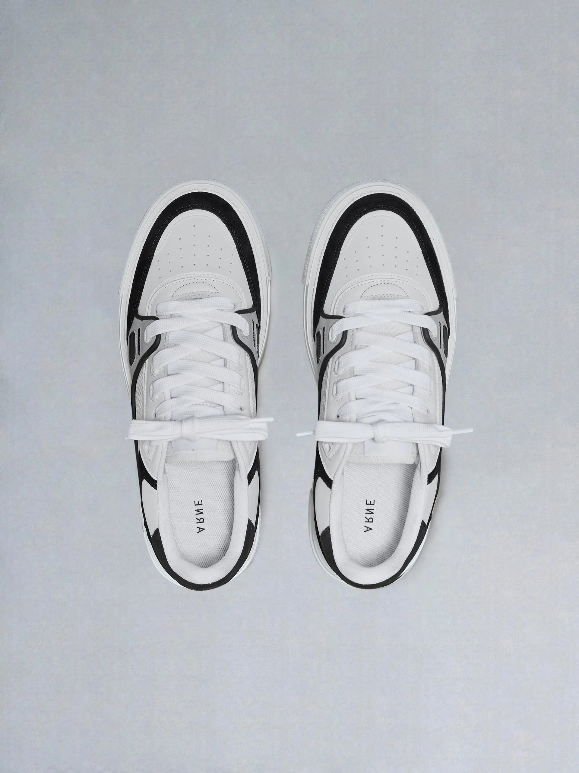 Atlas Trainer in White Black - Image 5