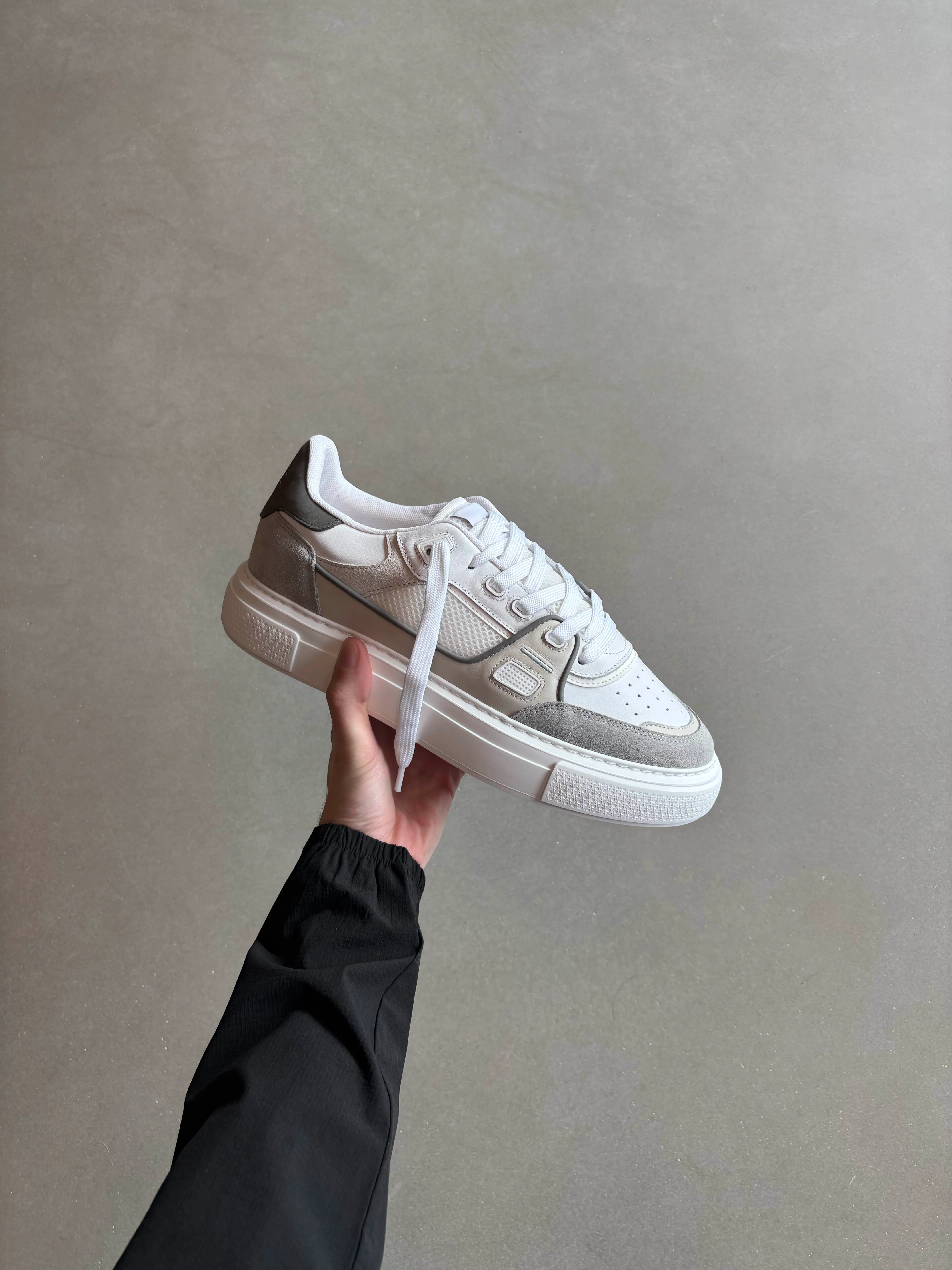 Atlas Trainer in White Stone - Image 6