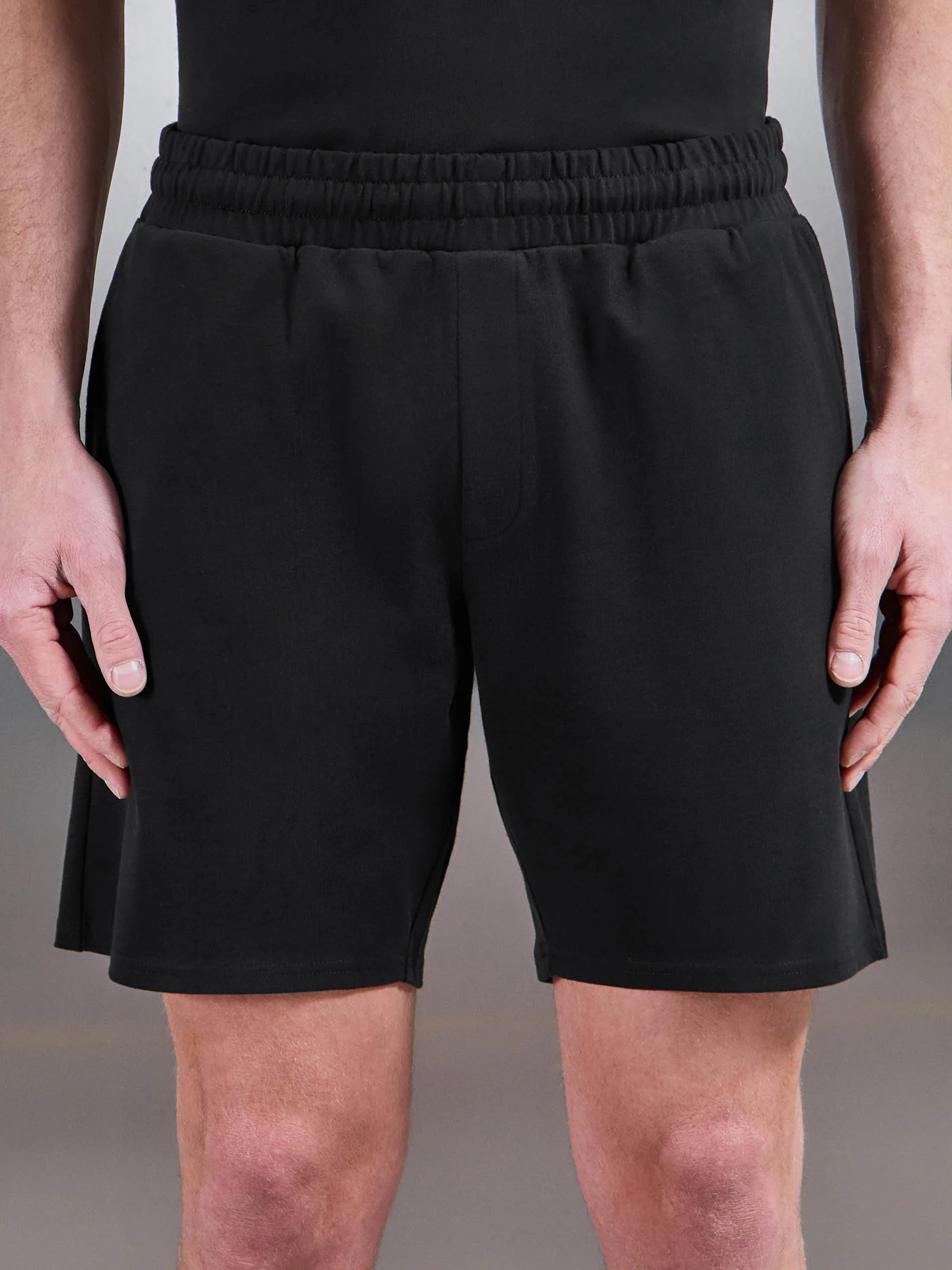 Brushed Relaxed Short in Black - Image 4