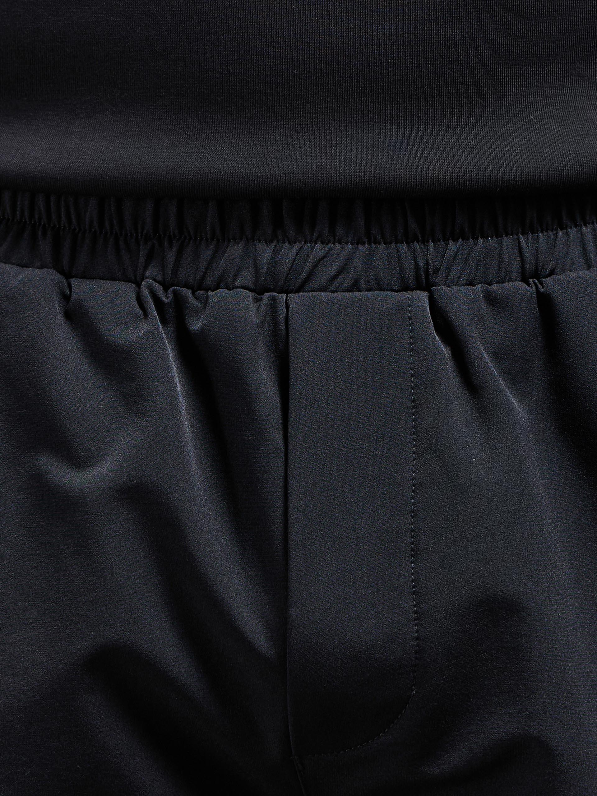 Cargo Short in Black - Image 5