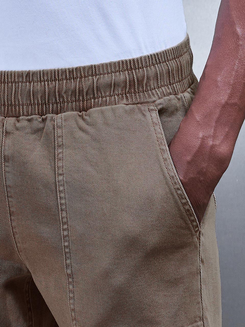 Carpenter Pant in Taupe - Image 5