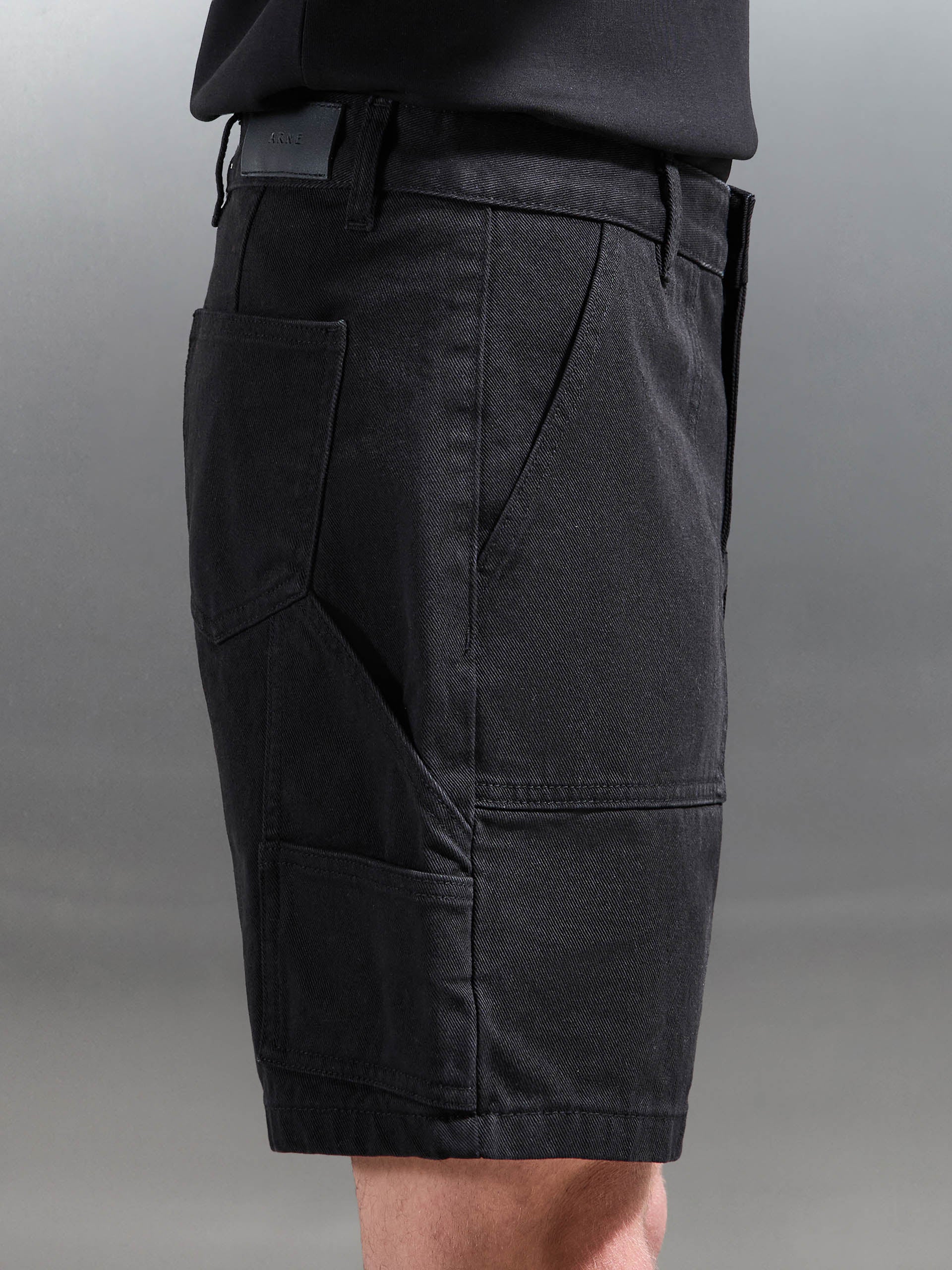 Carpenter Short in Black - Image 6