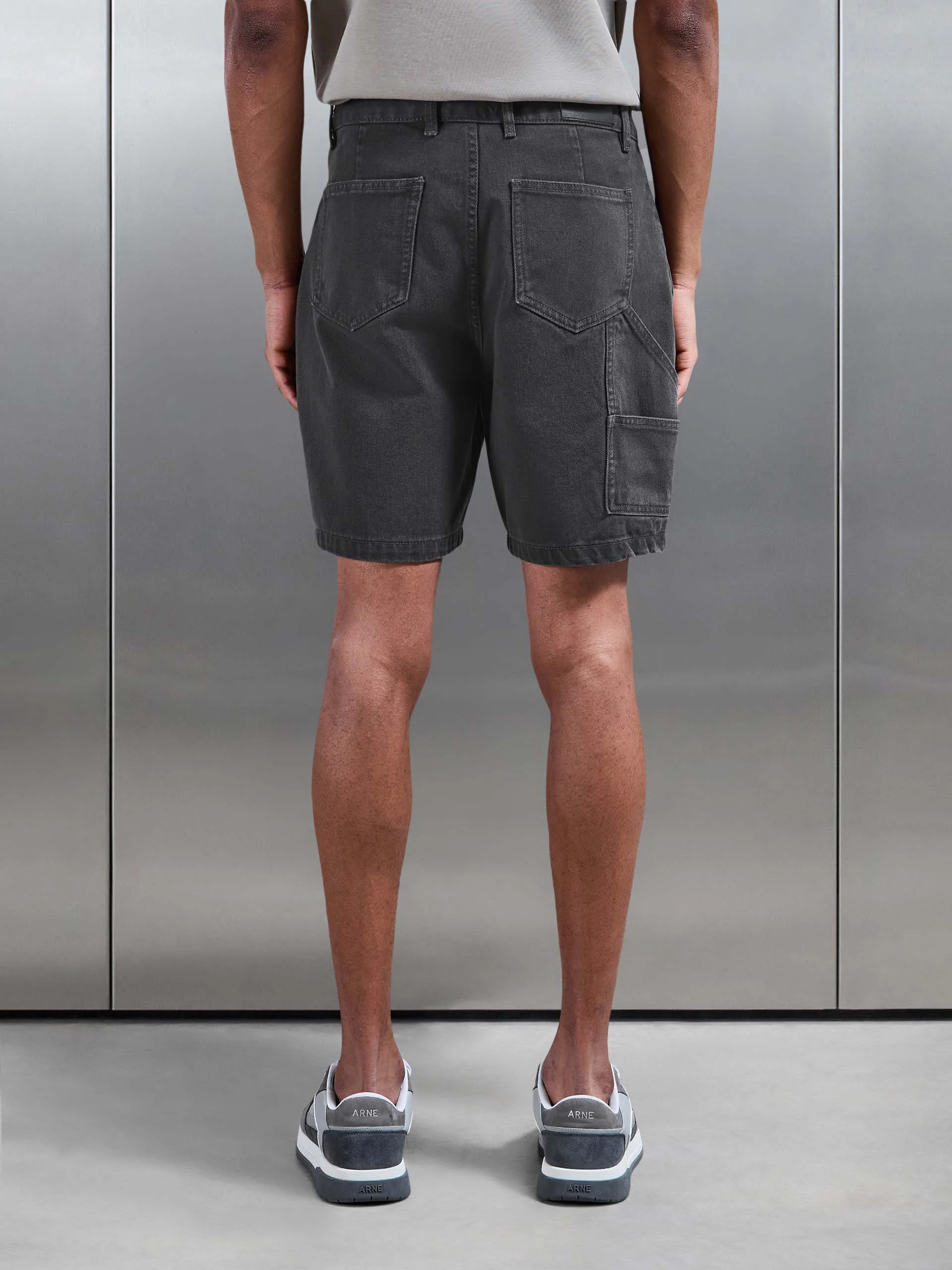 Carpenter Short in Grey - Image 3