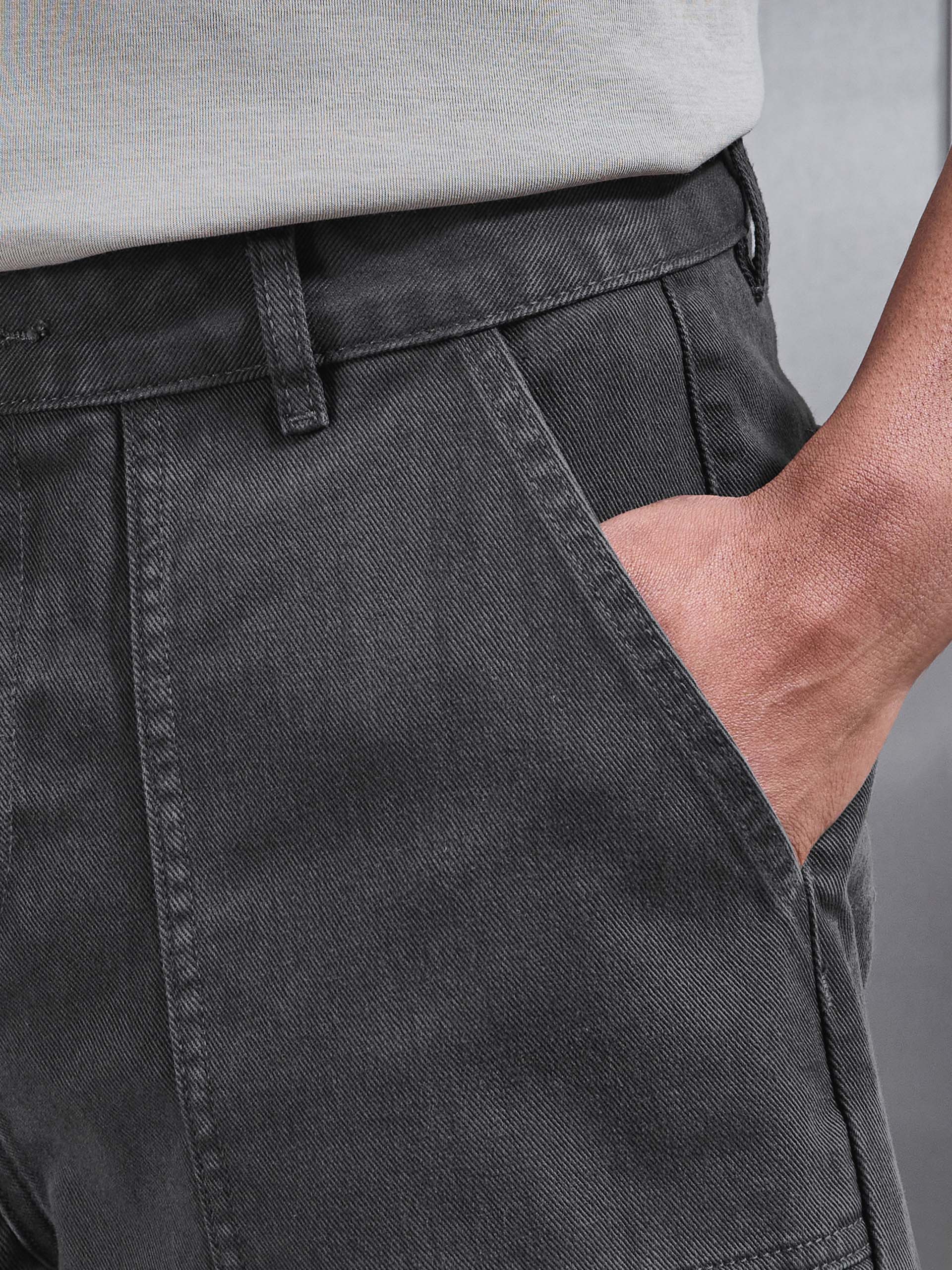 Carpenter Short in Grey - Image 5