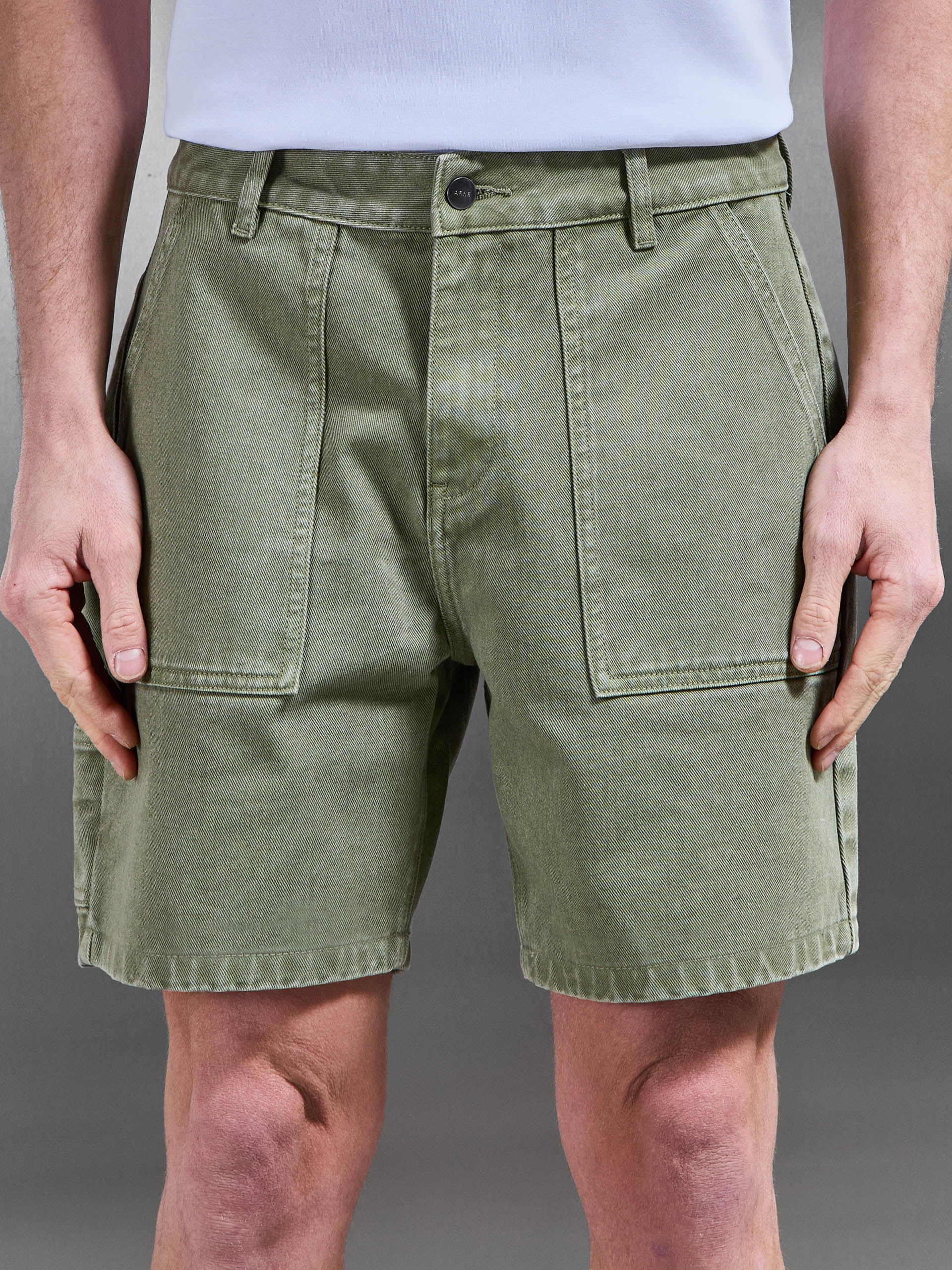 Carpenter Short in Olive - Image 4