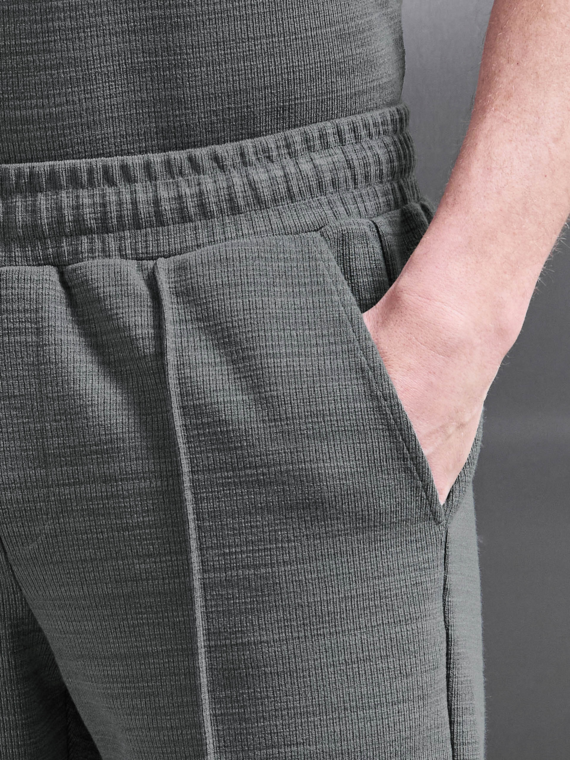 Cavour Textured Short in Grey - Image 5