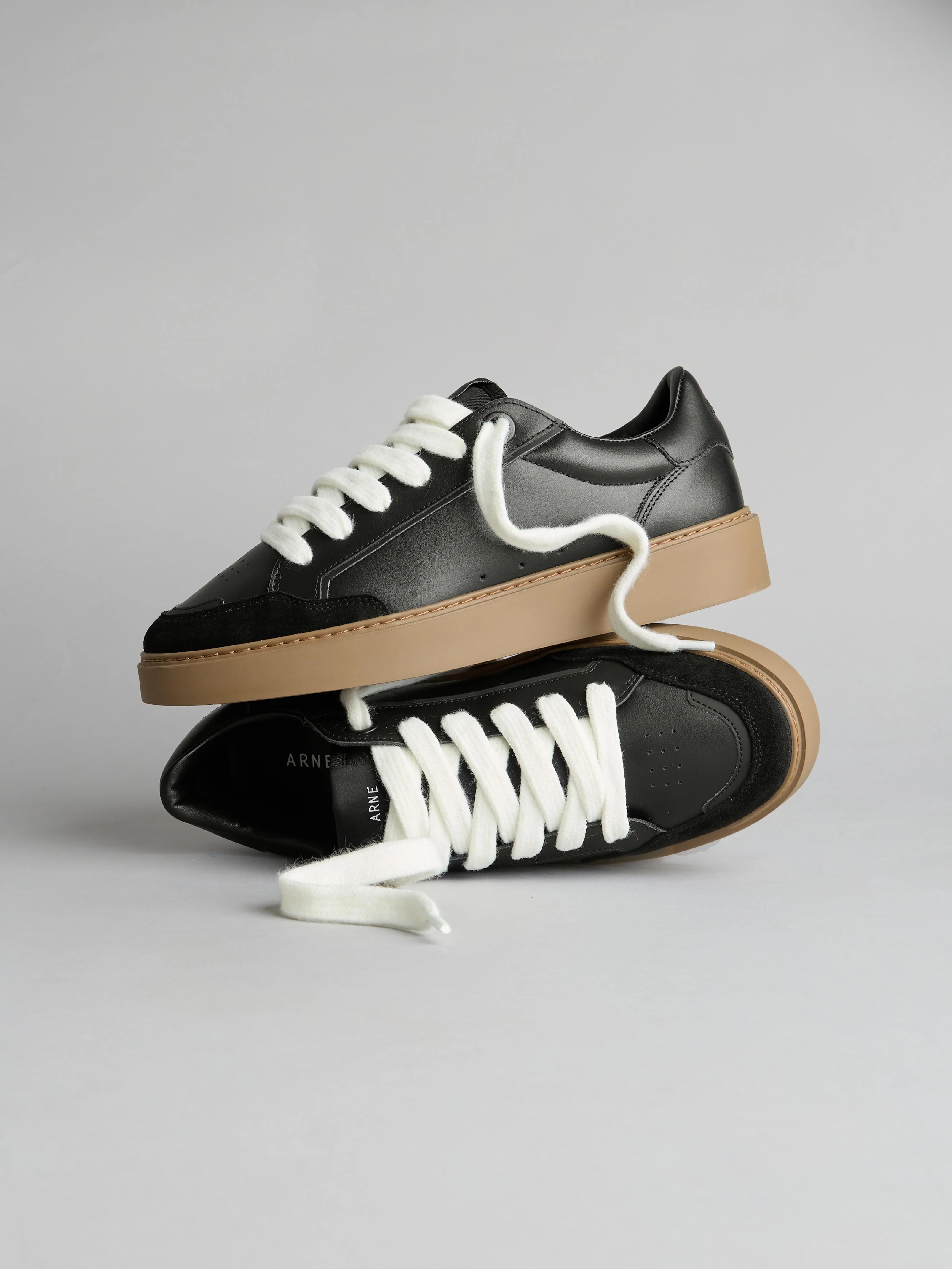 Chunky Mid Essential Leather Trainer in Black - Image 2
