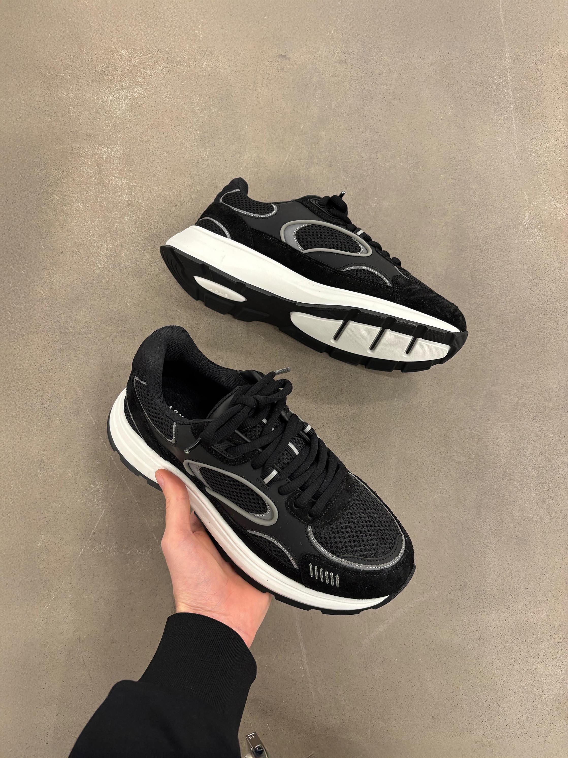 Circuit Trainer in Black - Image 6