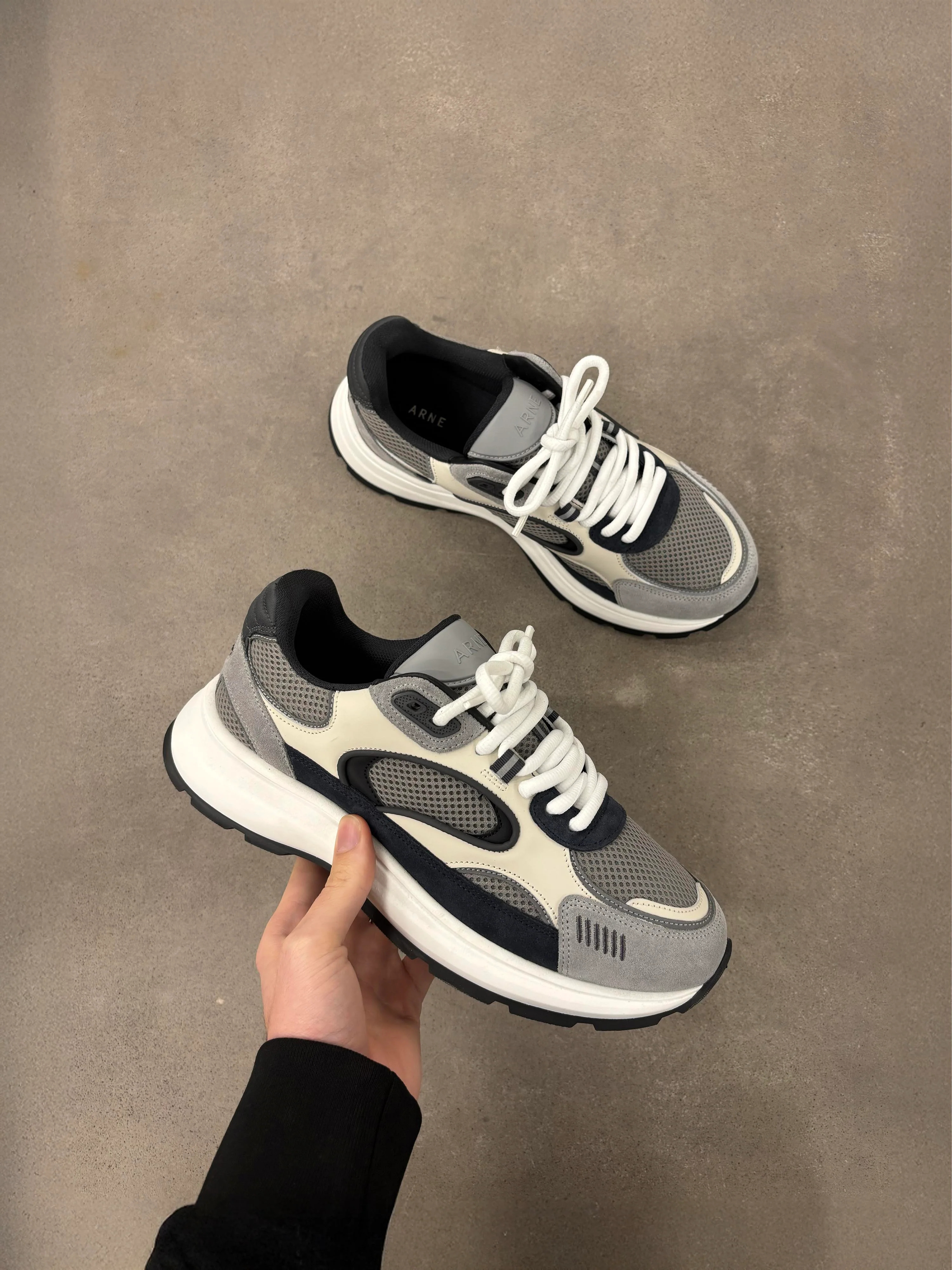 Circuit Trainer in Desert Grey - Image 6