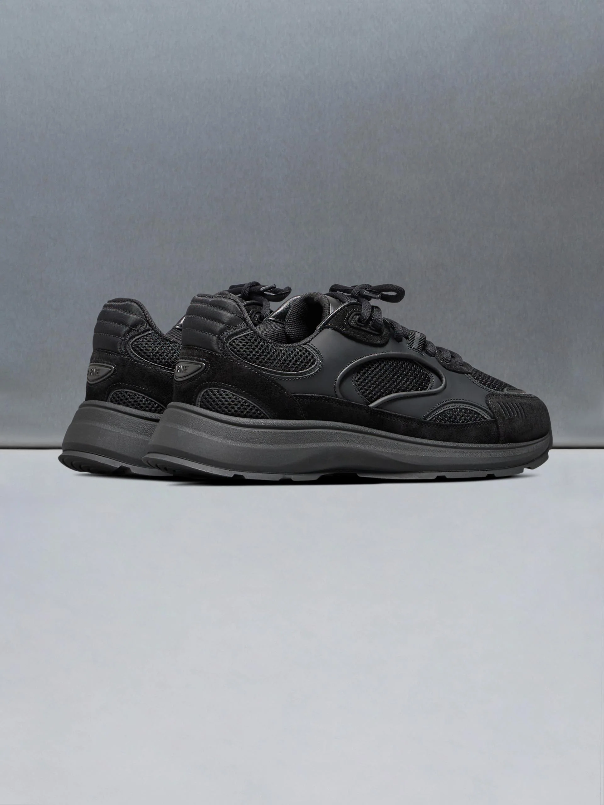 Circuit Trainer in Triple Black - Image 4