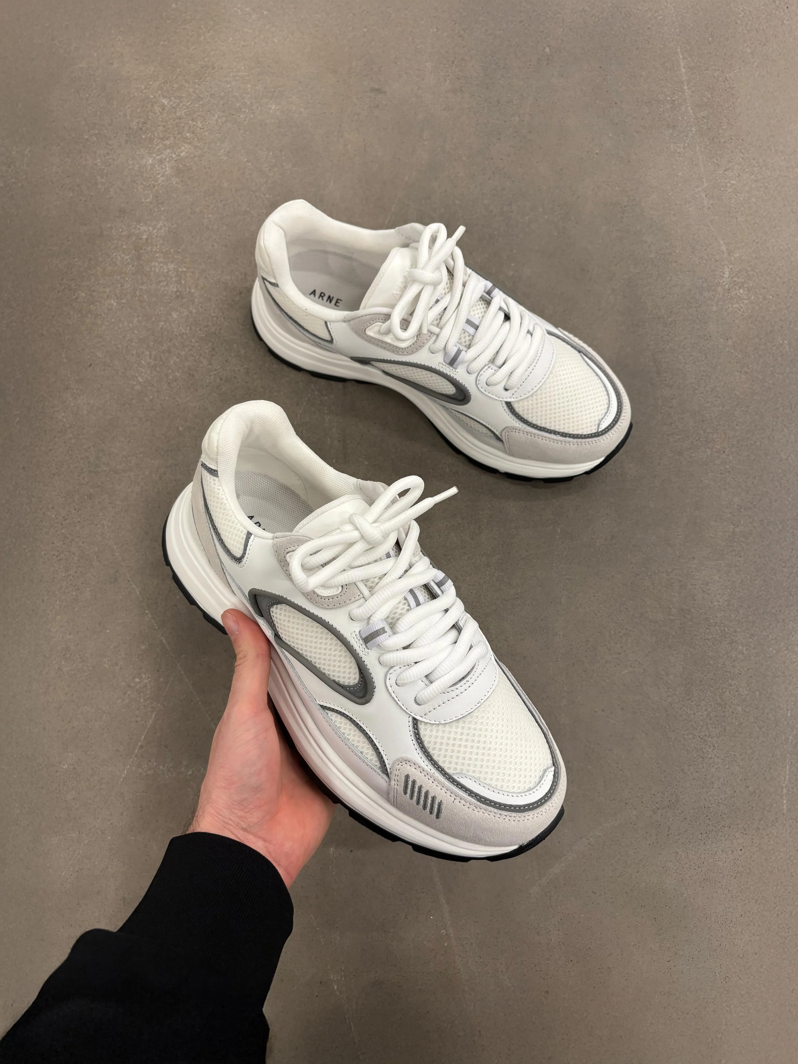 Circuit Trainer in White - Image 6
