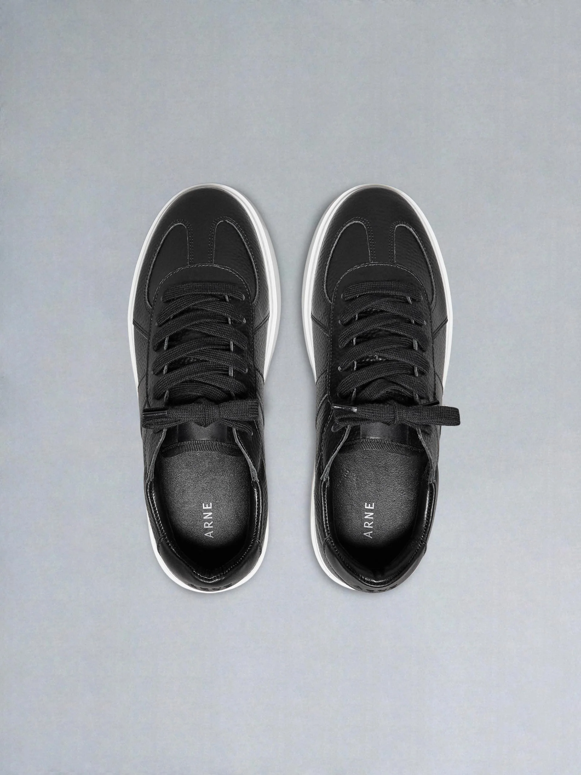 Classic Court Trainer in Black - Image 5