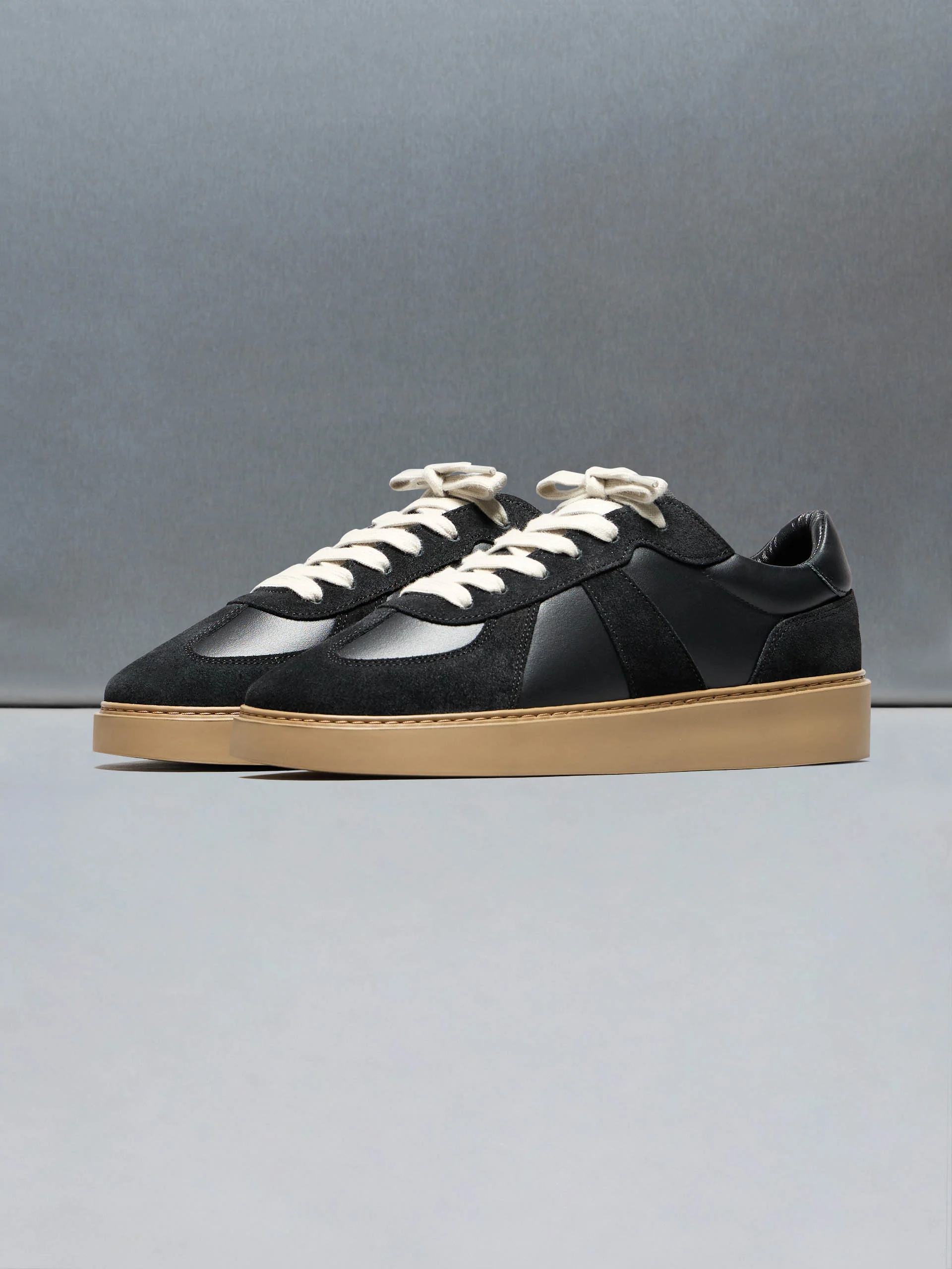 Classic Court Trainer in Black Gum - Image 3
