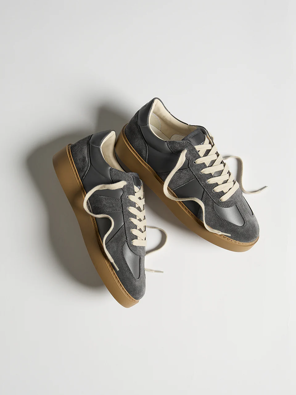 Classic Court Trainer in Charcoal Gum - Image 2