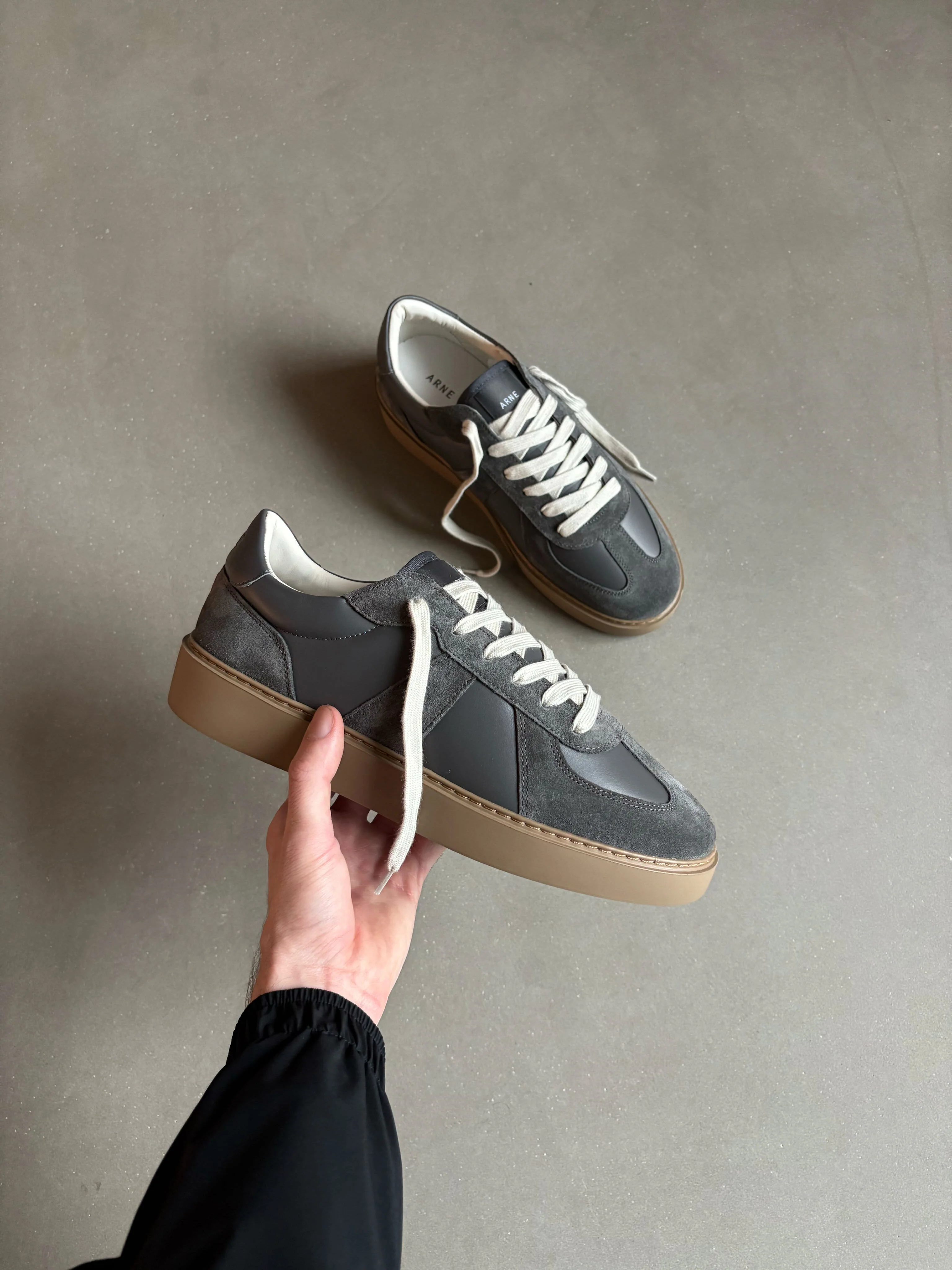 Classic Court Trainer in Charcoal Gum - Image 6