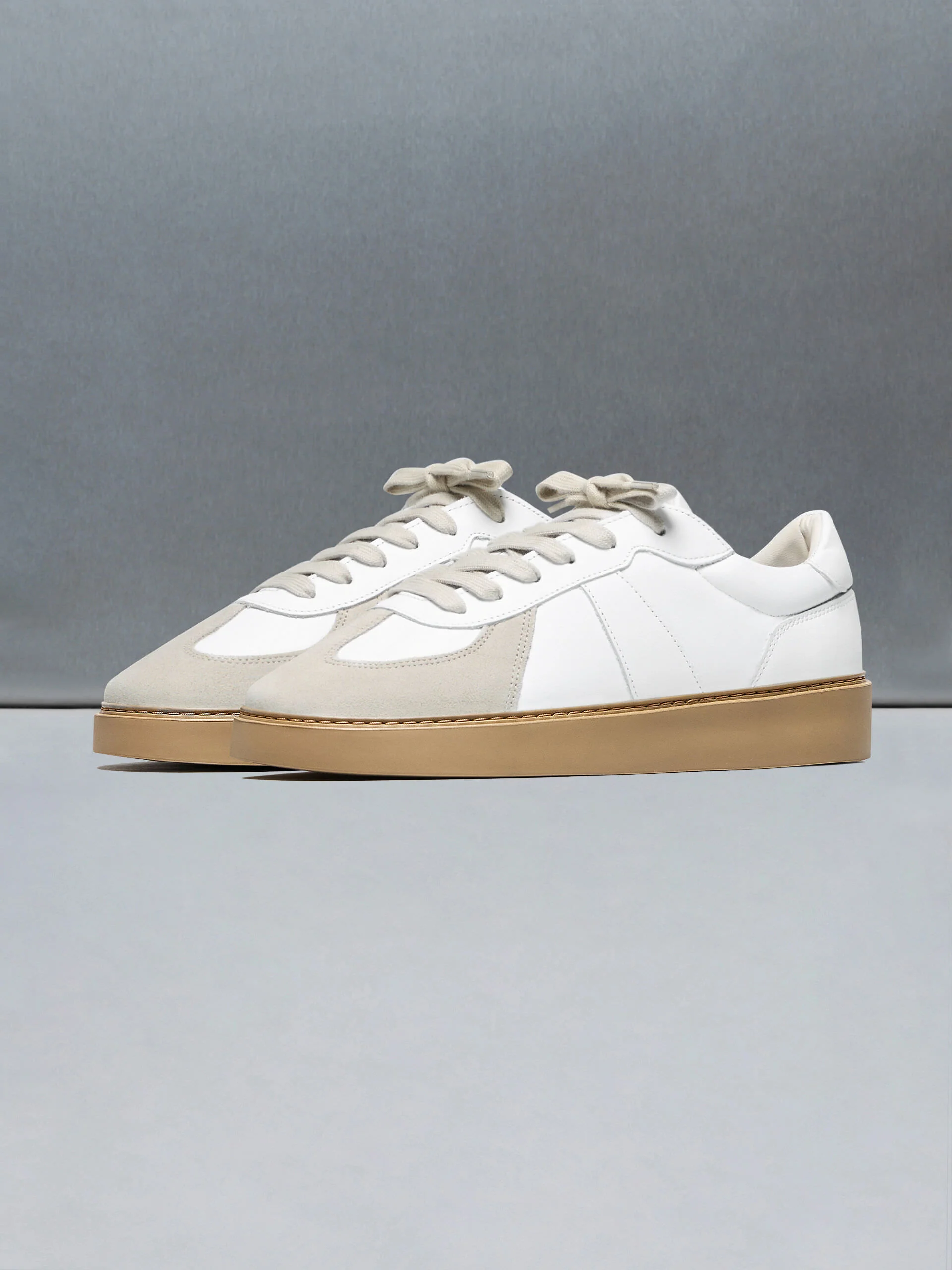Classic Court Trainer in White Gum - Image 3