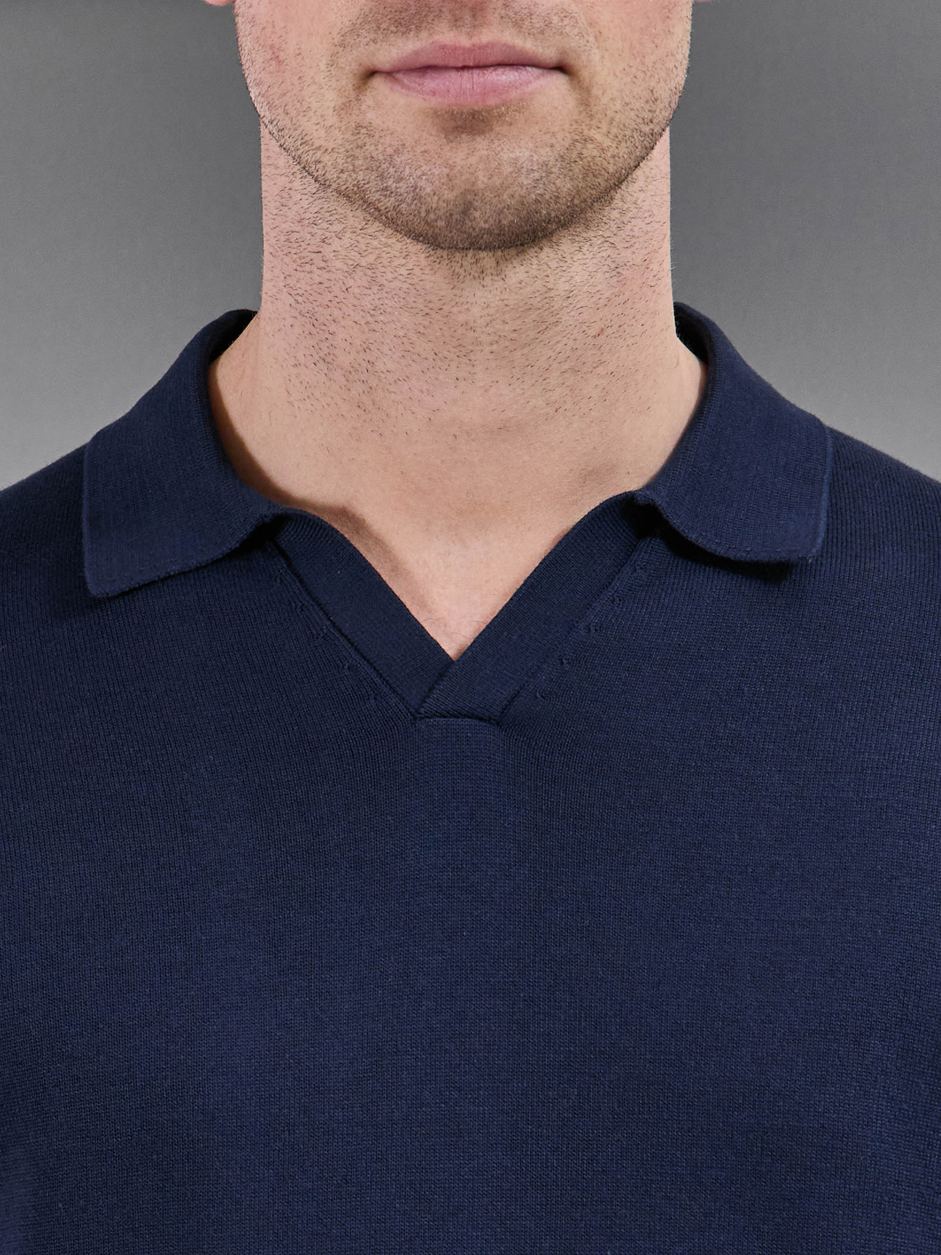 Cotton Knitted Revere Collar Polo Shirt in Navy - Image 4