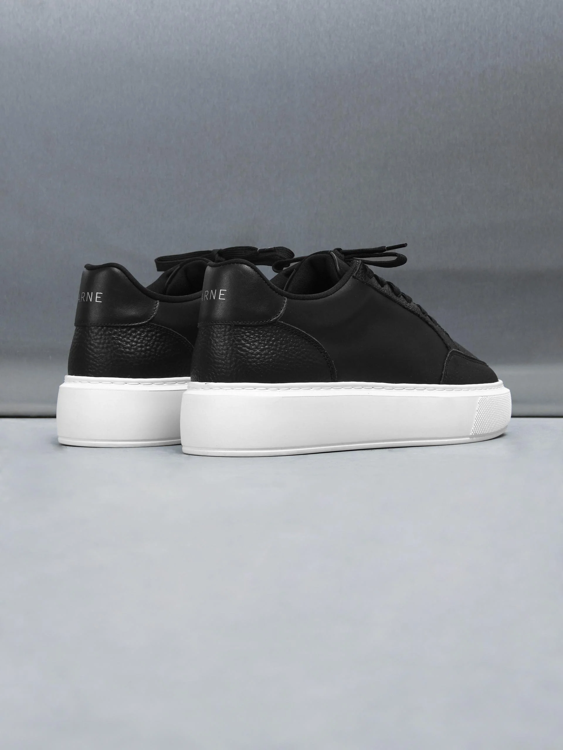 Court Trainer 2.0 in Black White - Image 3