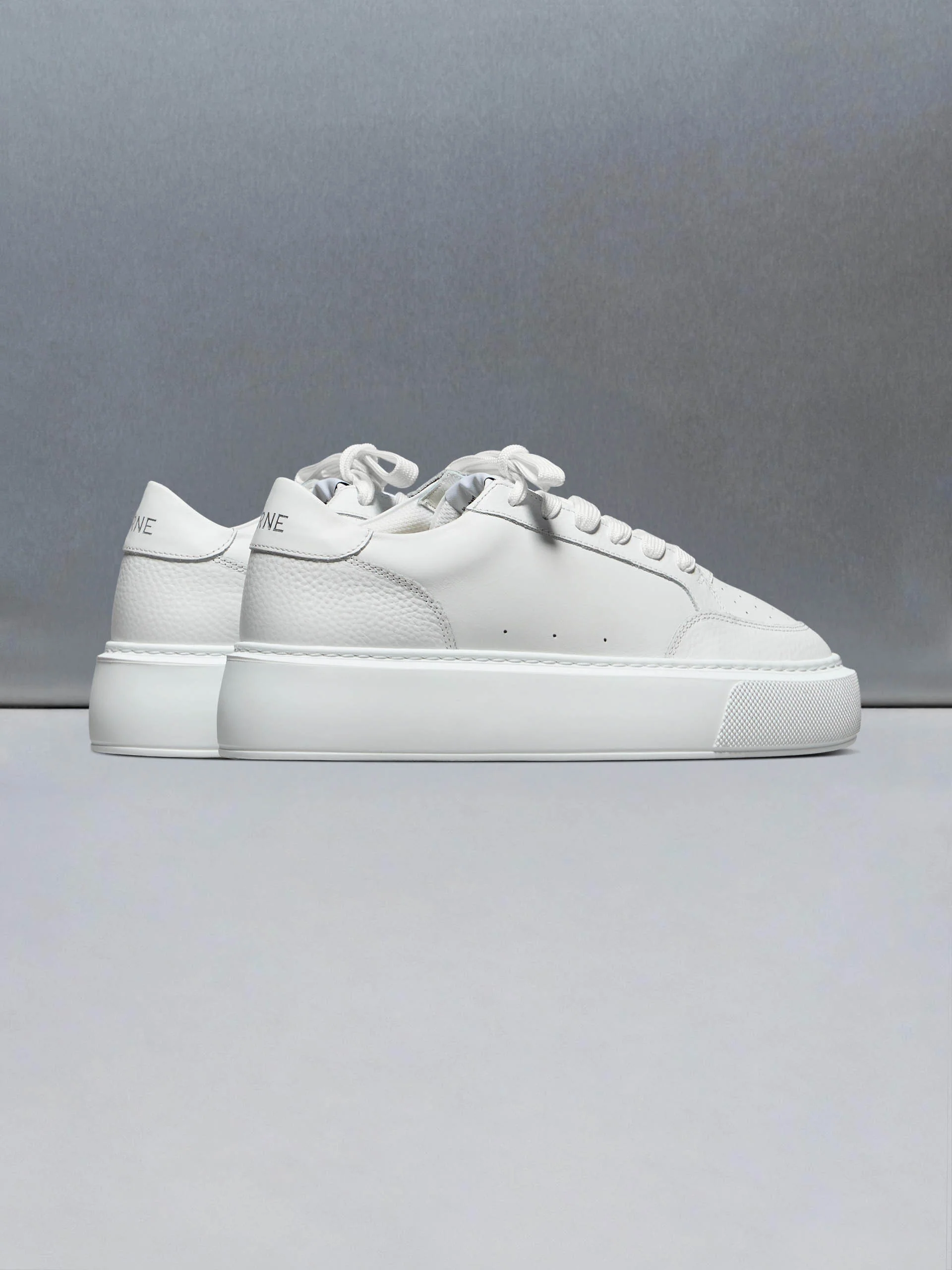Court Trainer 2.0 in Triple White - Image 4